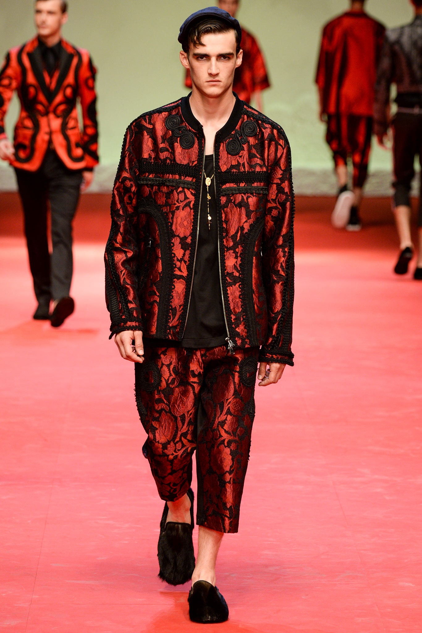 Dolce & Gabbana S/S 15 Menswear Look 32