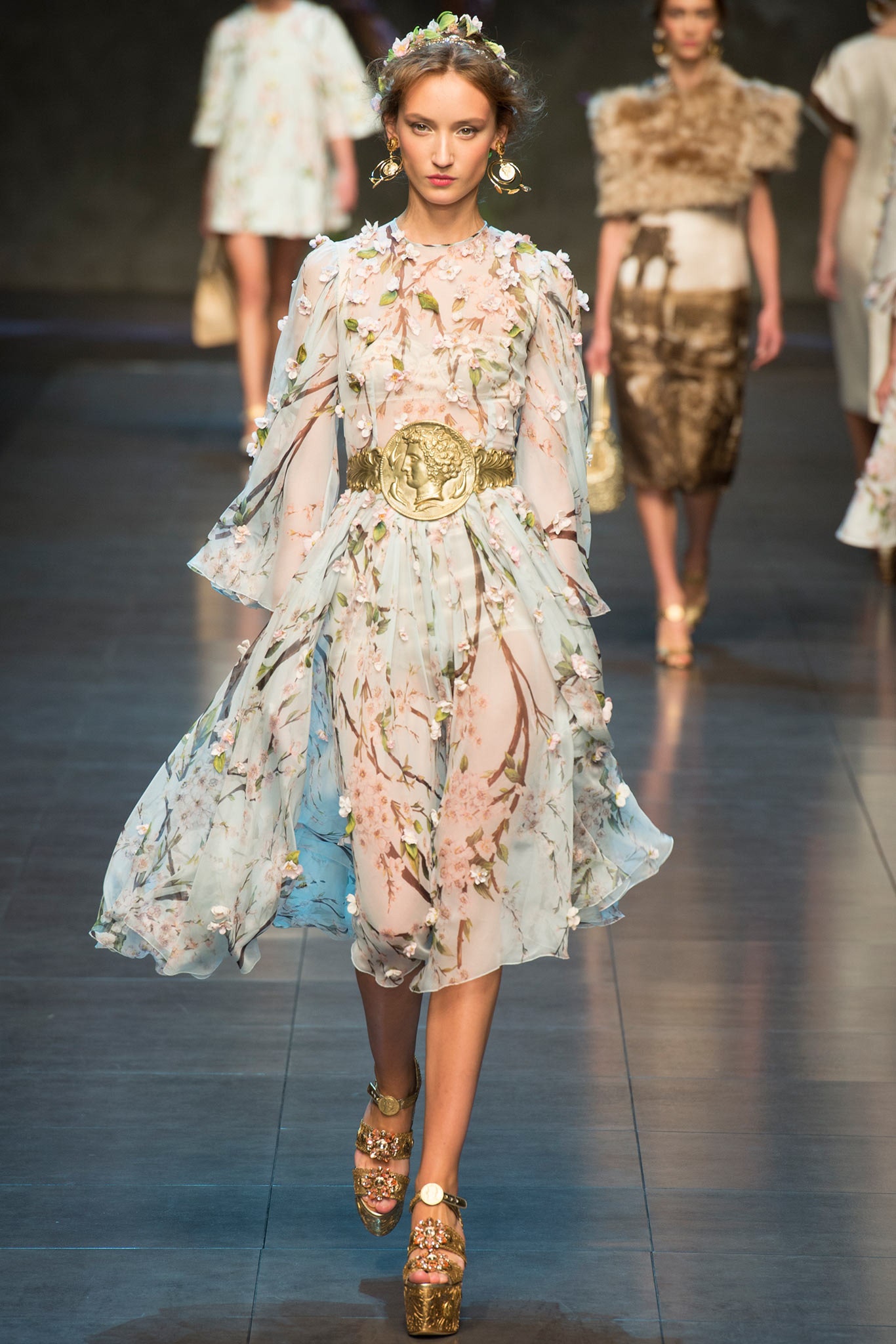 Dolce & Gabbana S/S 14 Look 4