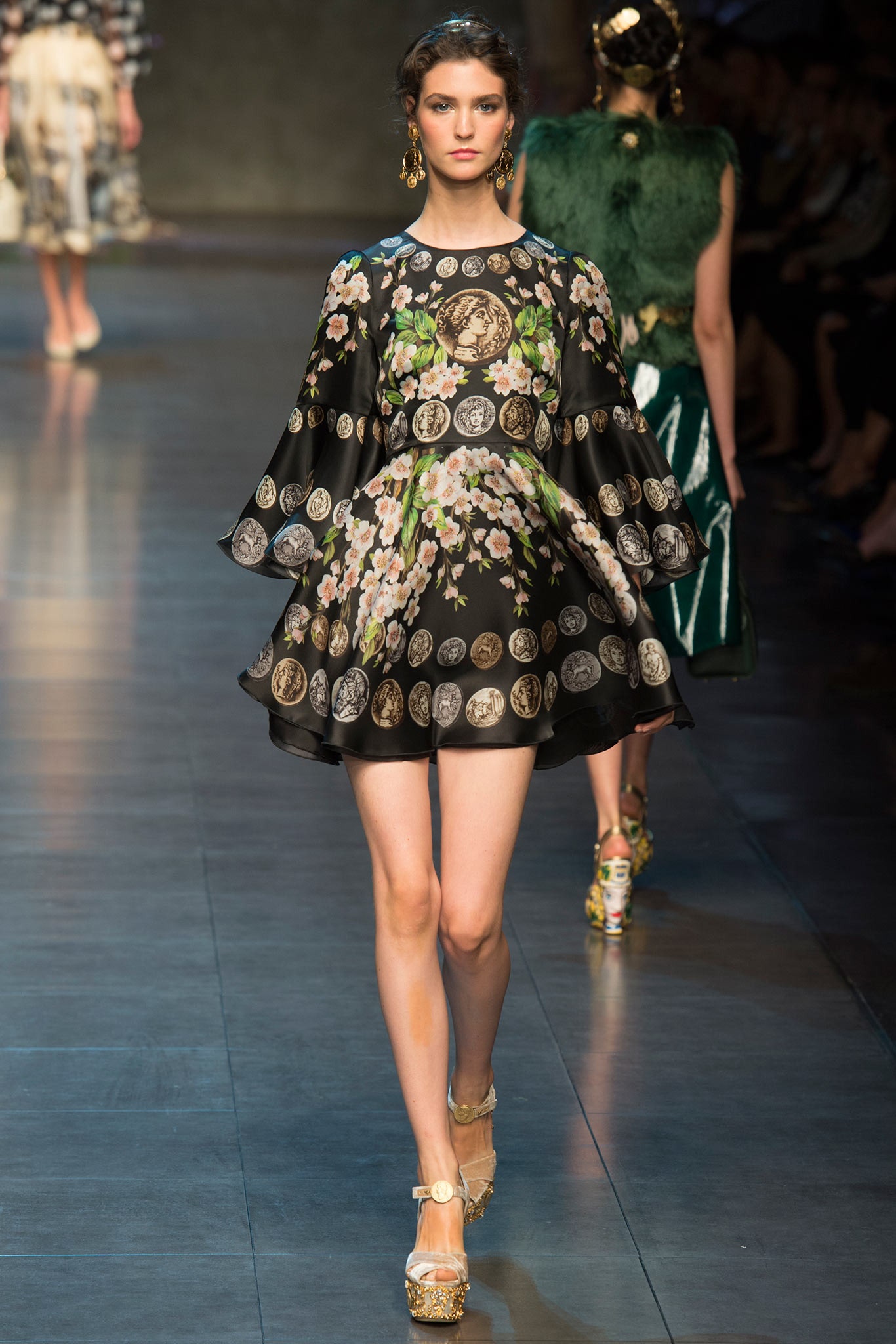 Dolce & Gabbana S/S 14 Look 23