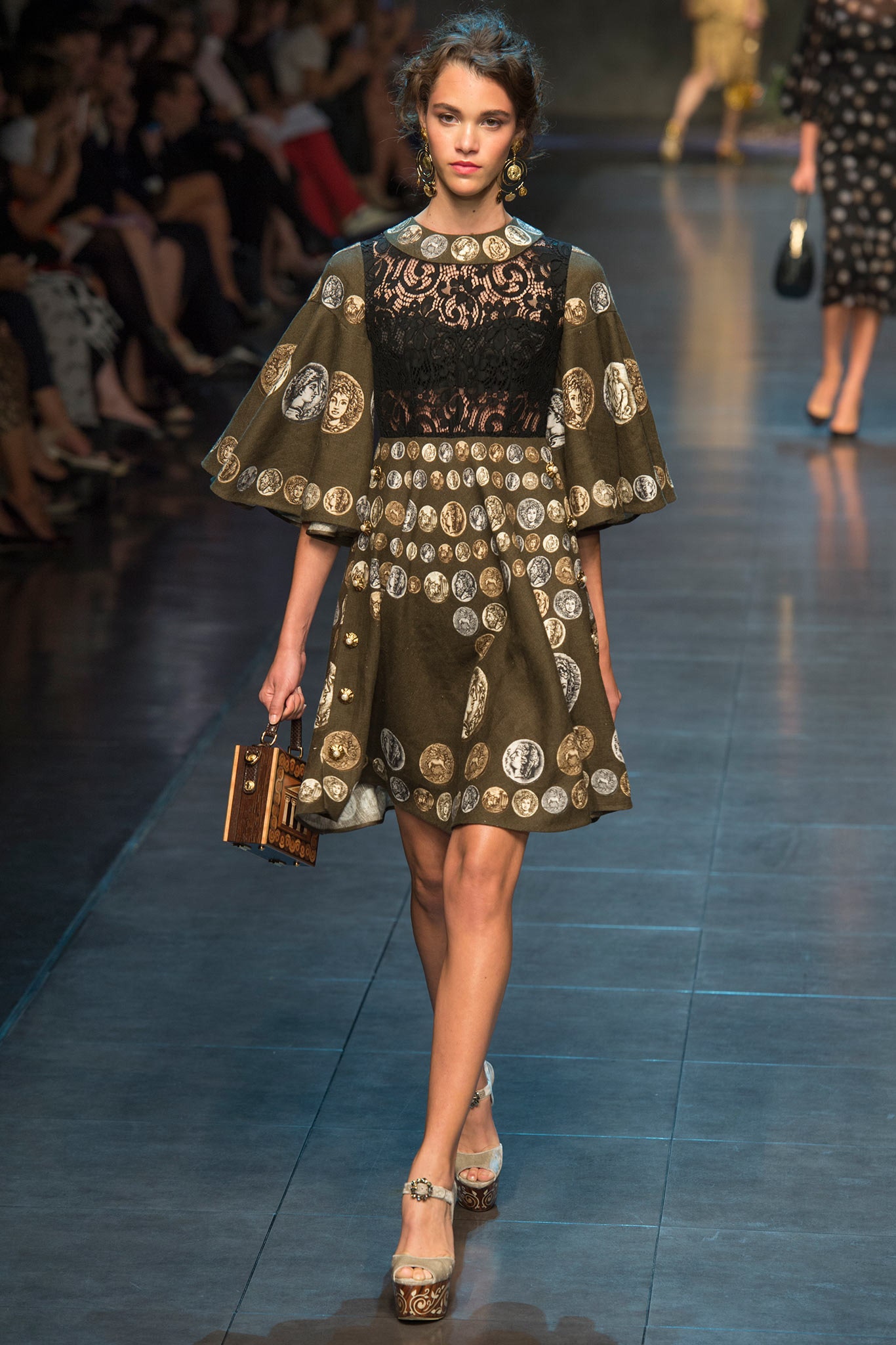 Dolce & Gabbana S/S 14 Look 33