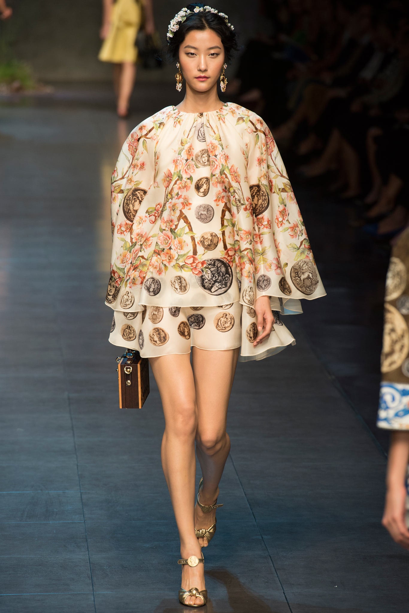 Dolce & Gabbana S/S 14 Look 56