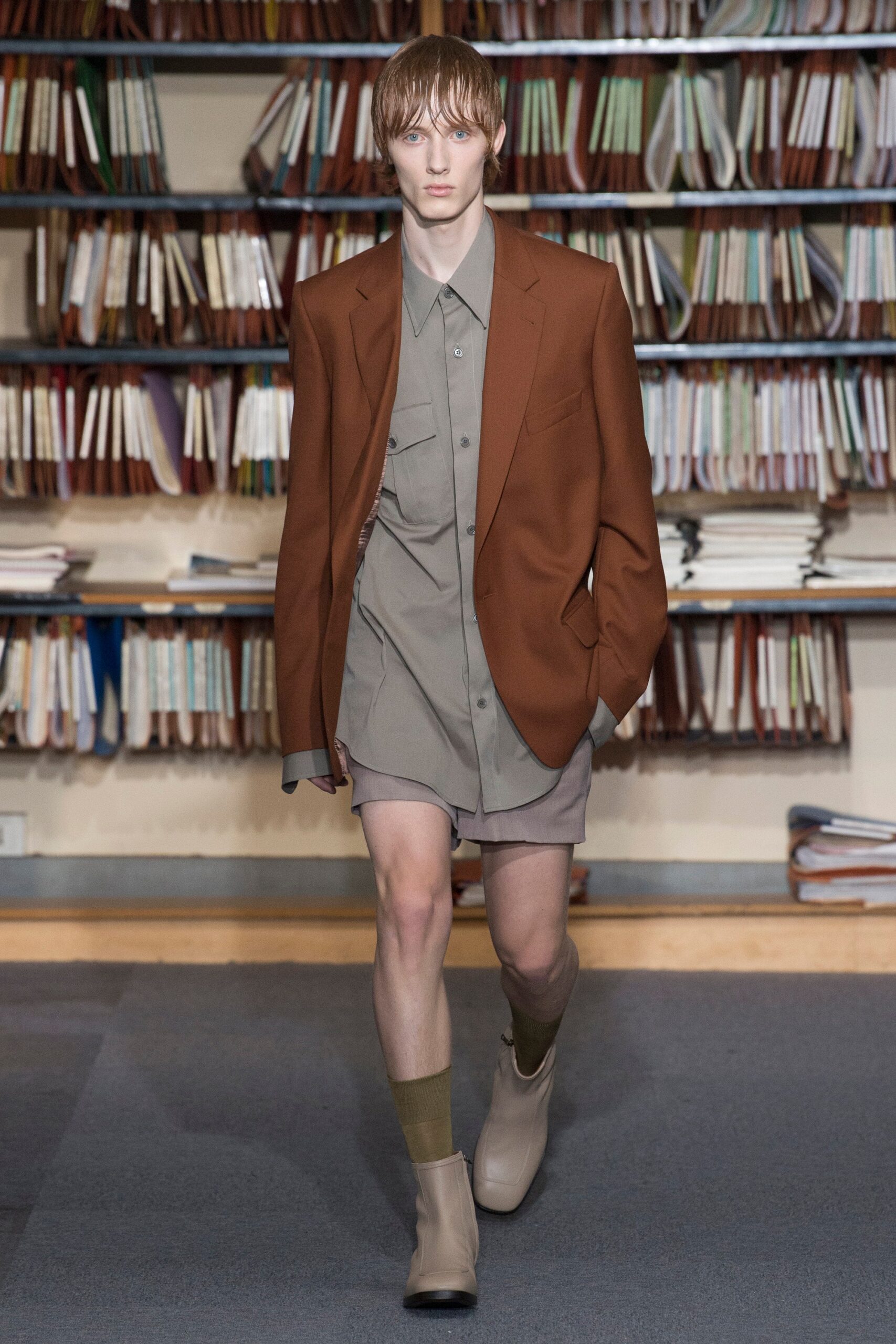 Dries Van Noten S/S 18 Menswear Look 1