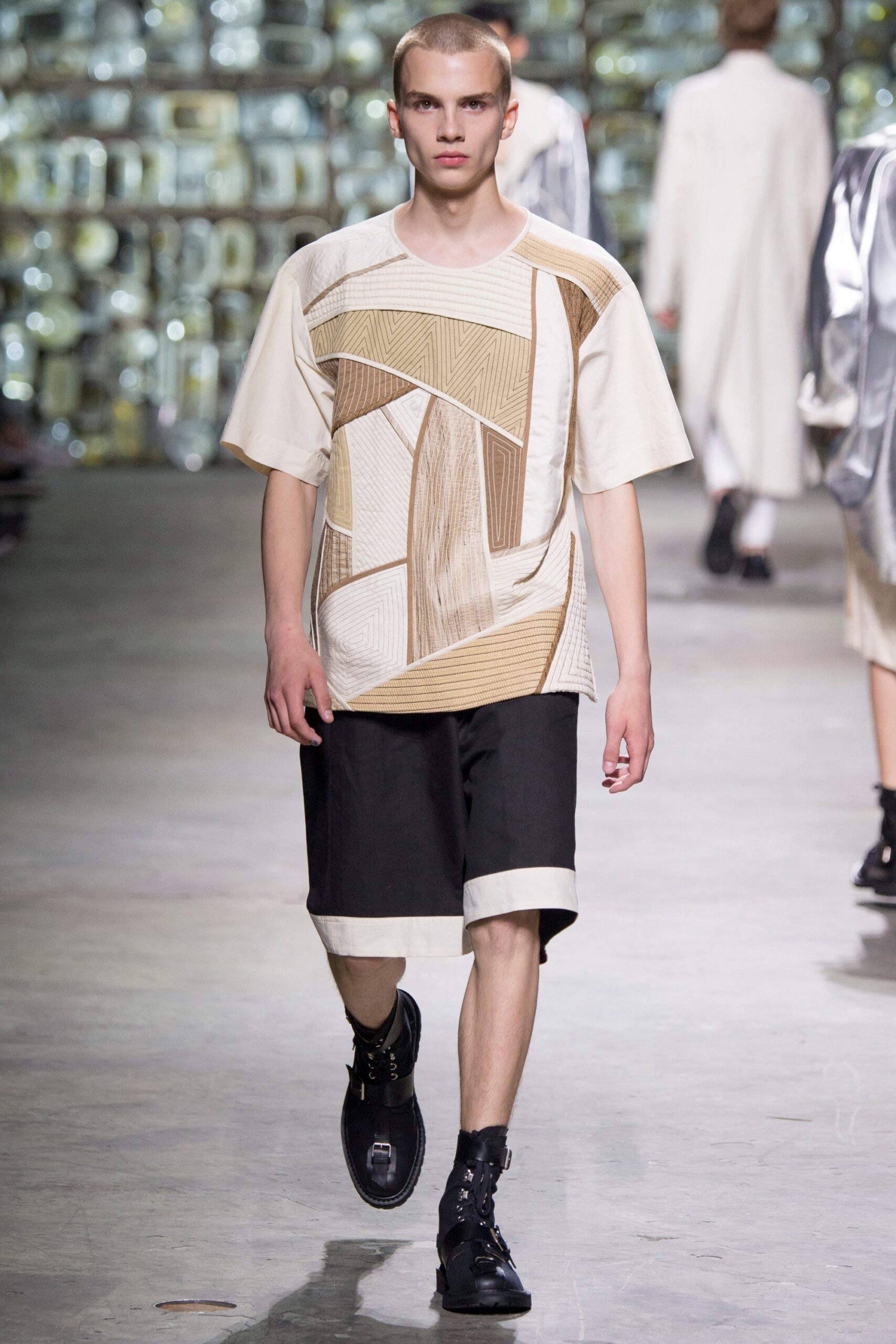 Dries Van Noten S/S 17 Menswear Look 2