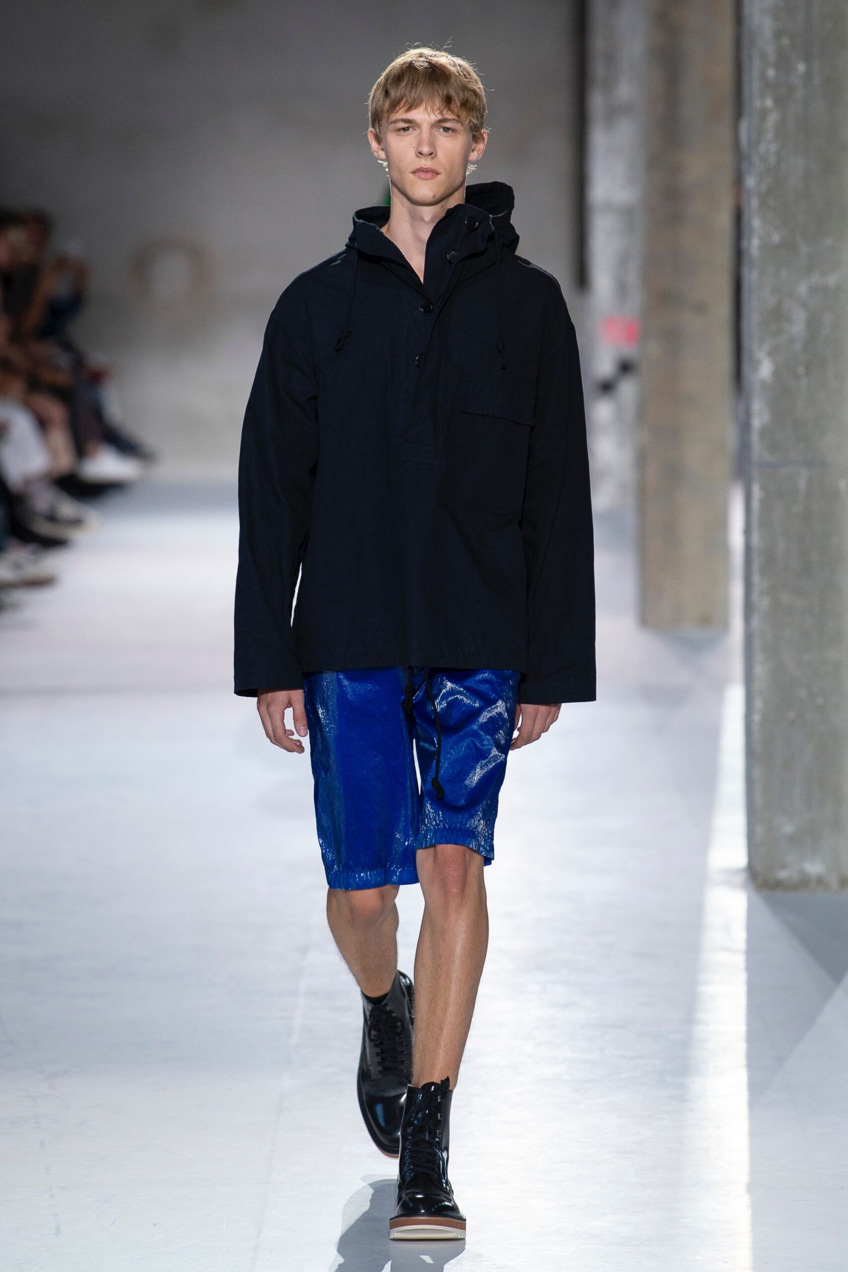 Dries Van Noten S/S 19 Menswear Look 21