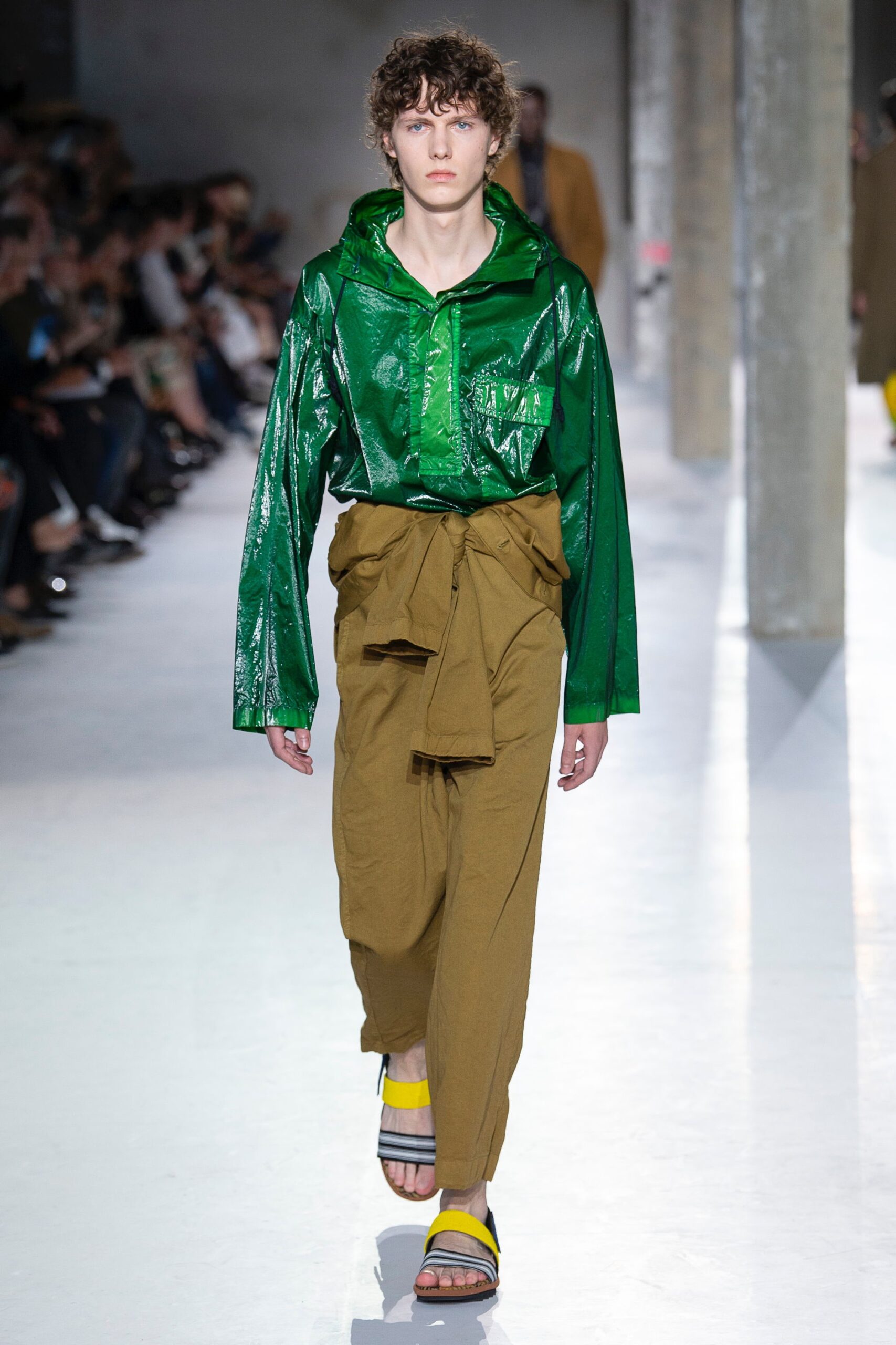 Dries Van Noten S/S 19 Menswear Look 22