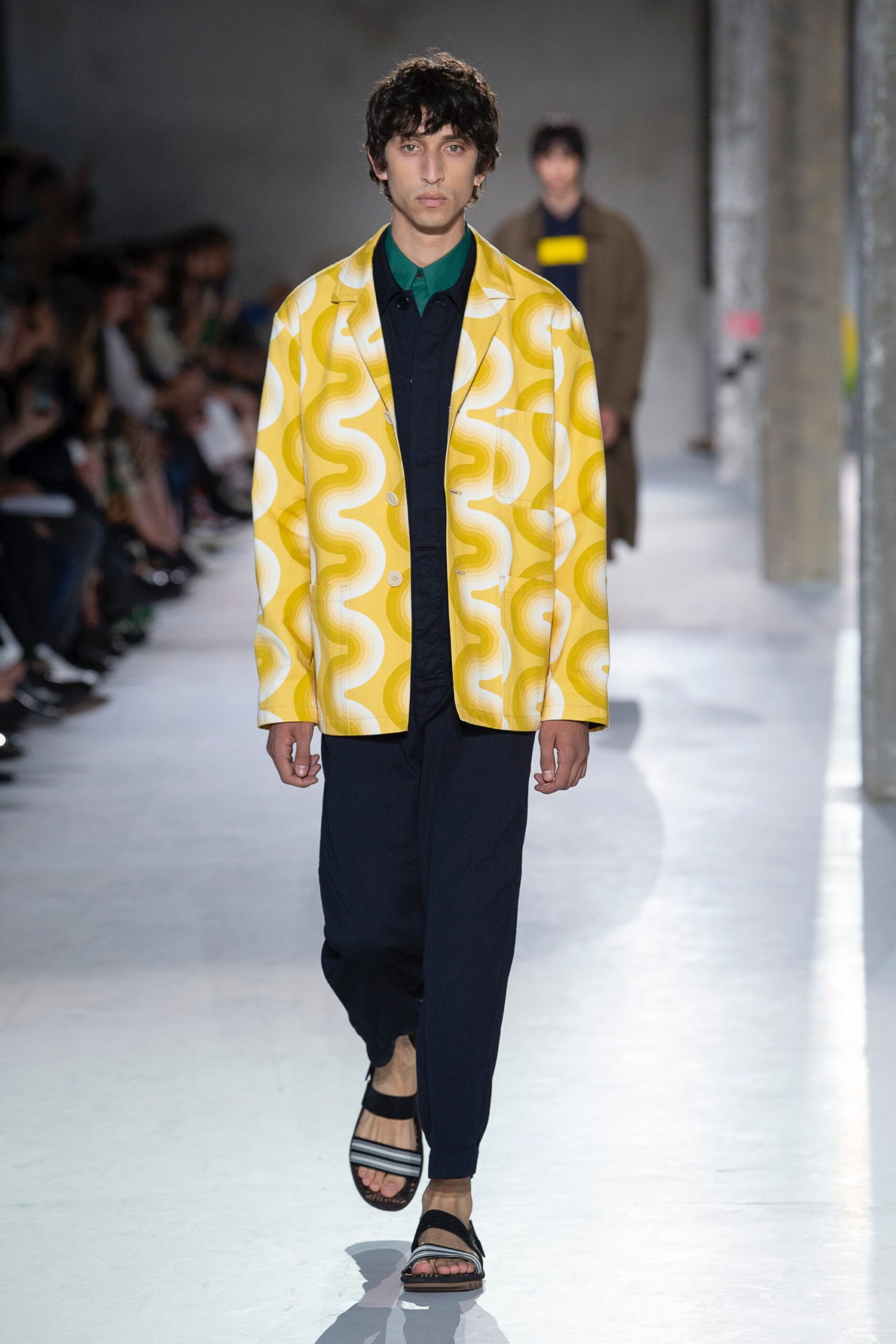 Dries Van Noten S/S 19 Menswear Look 24