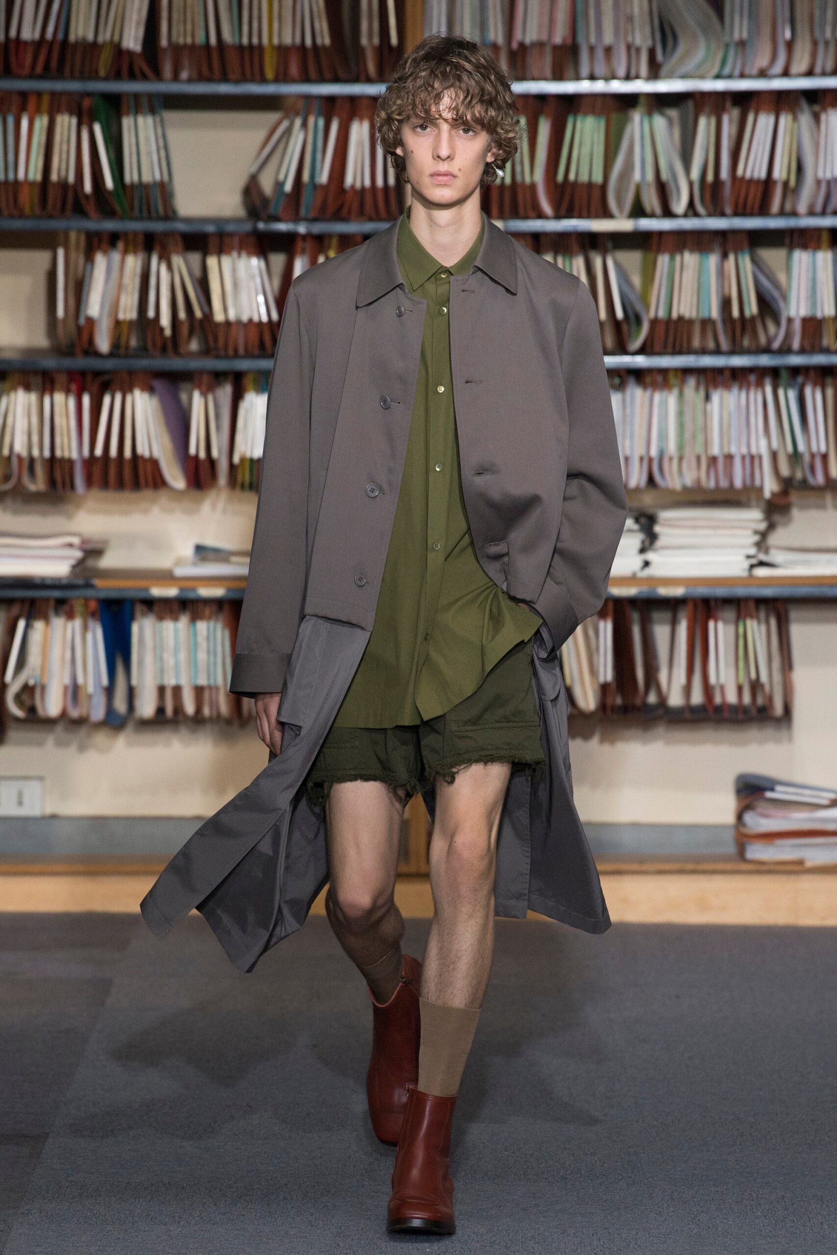 Dries Van Noten S/S 18 Menswear Look 17