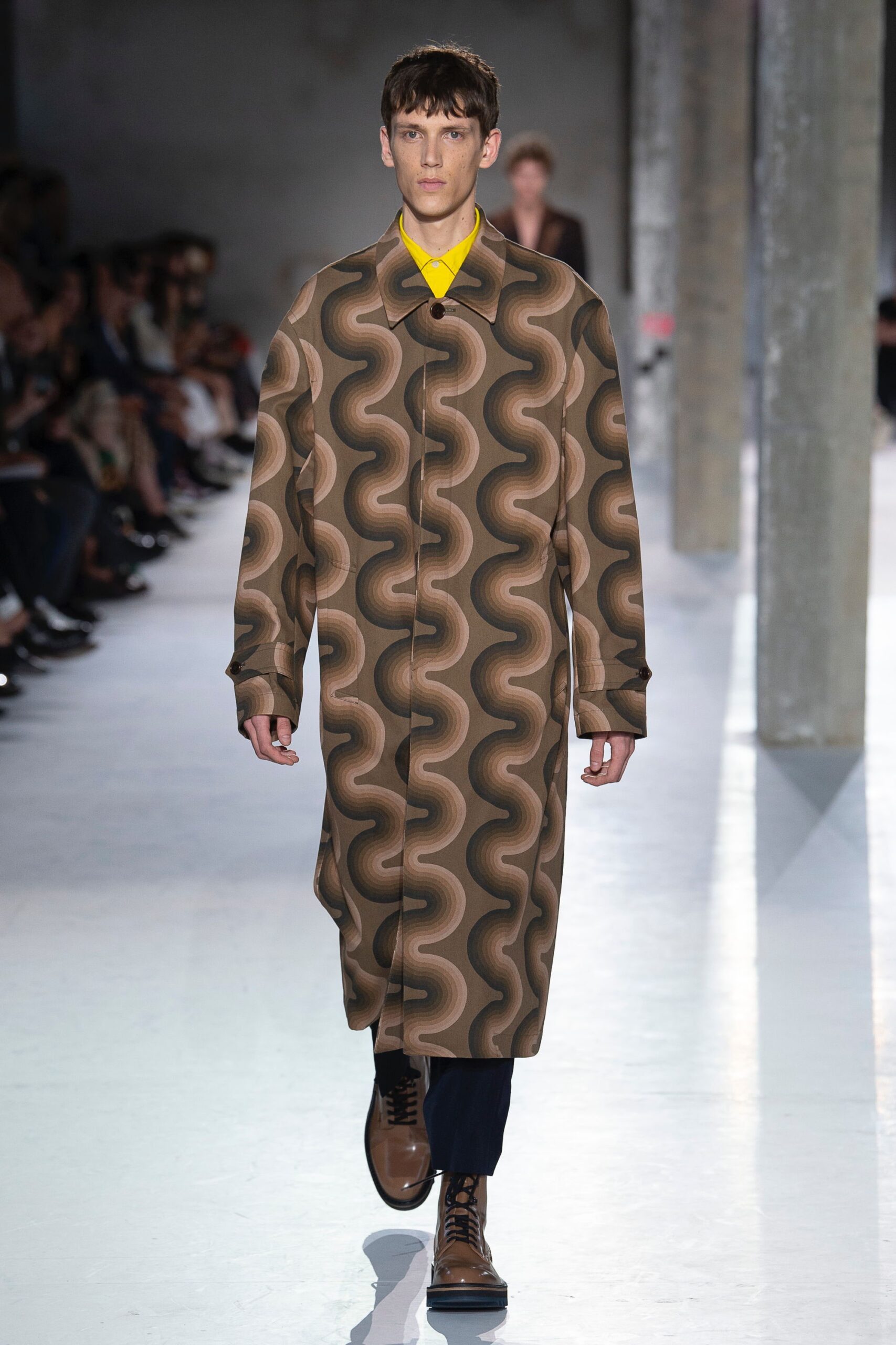 Dries Van Noten S/S 19 Menswear Look 29