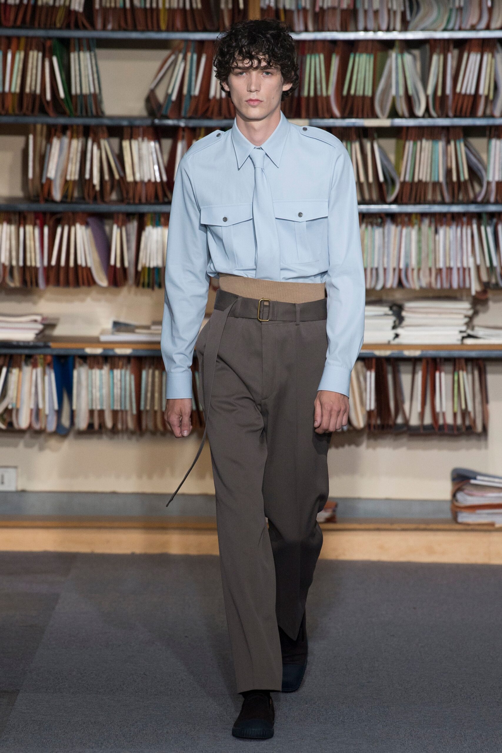 Dries Van Noten S/S 18 Menswear Look 21