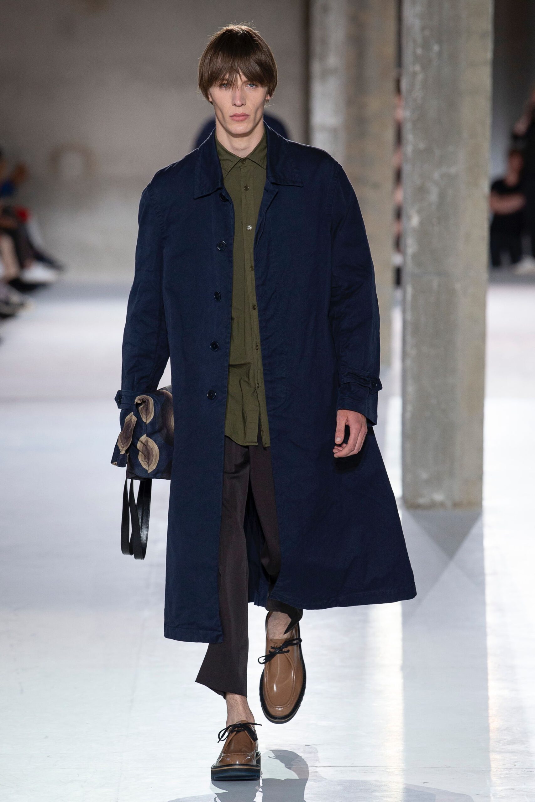 Dries Van Noten S/S 19 Menswear Look 34