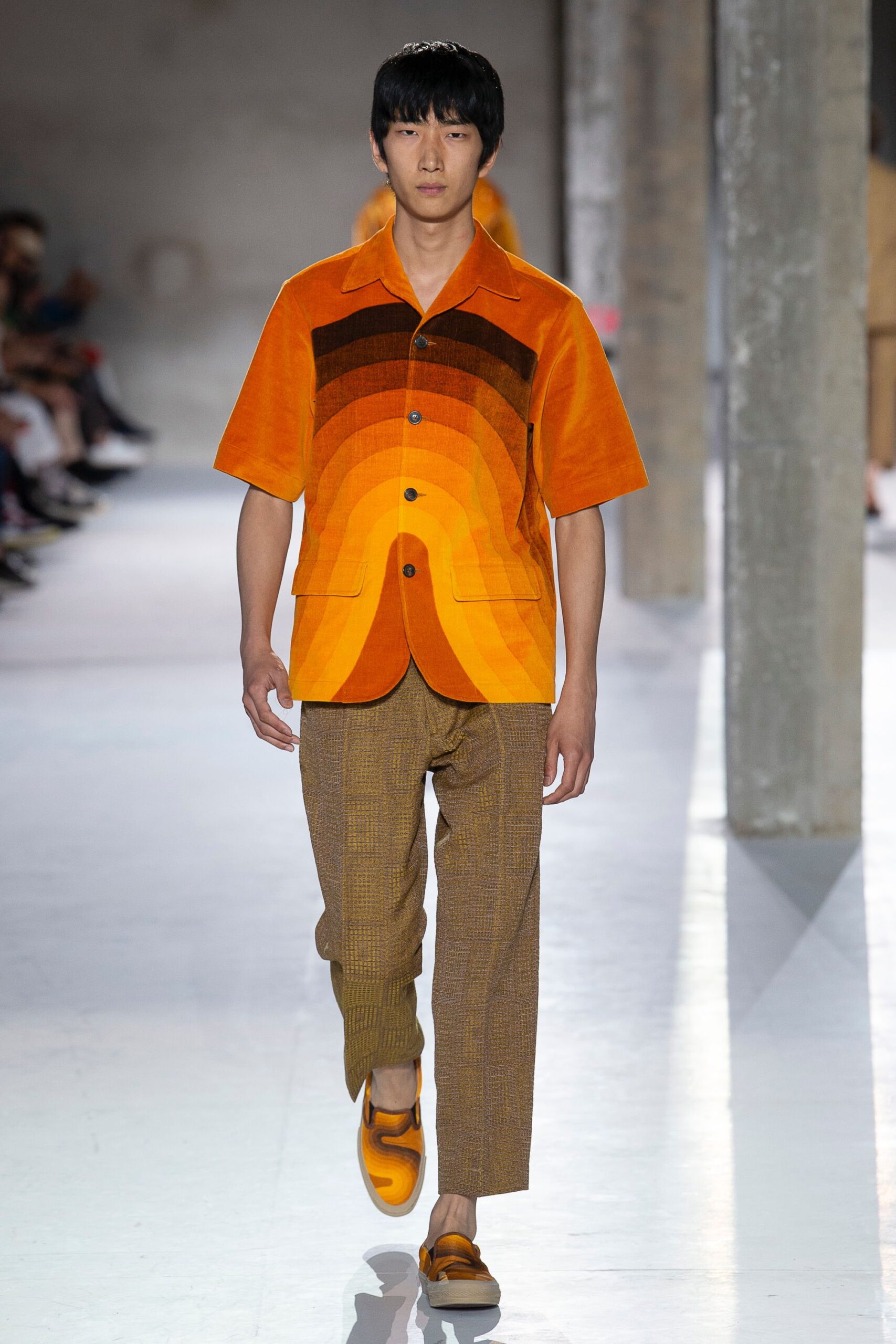 Dries Van Noten S/S 19 Menswear Look 38
