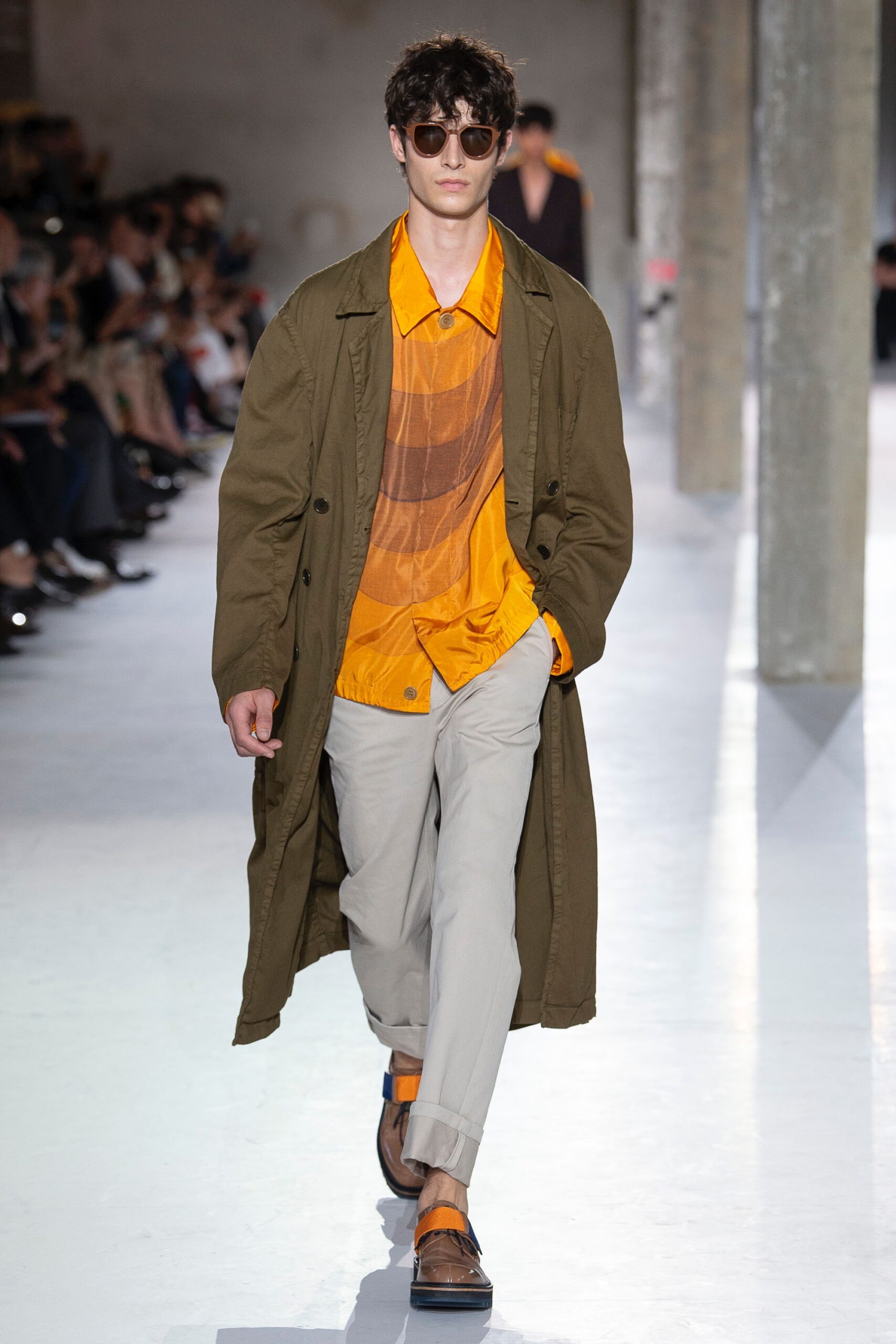 Dries Van Noten S/S 19 Menswear Look 41