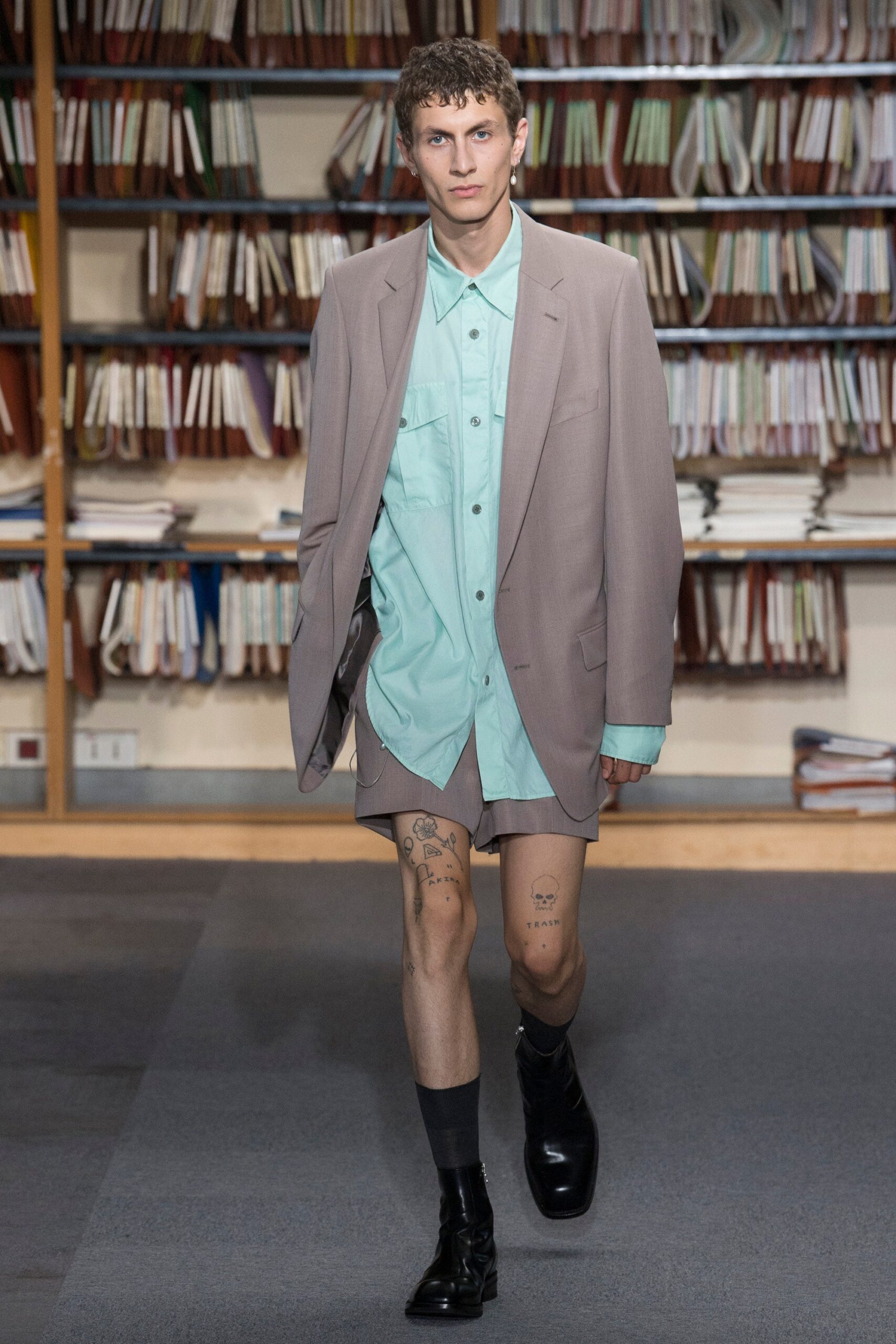 Dries Van Noten S/S 18 Menswear Look 30