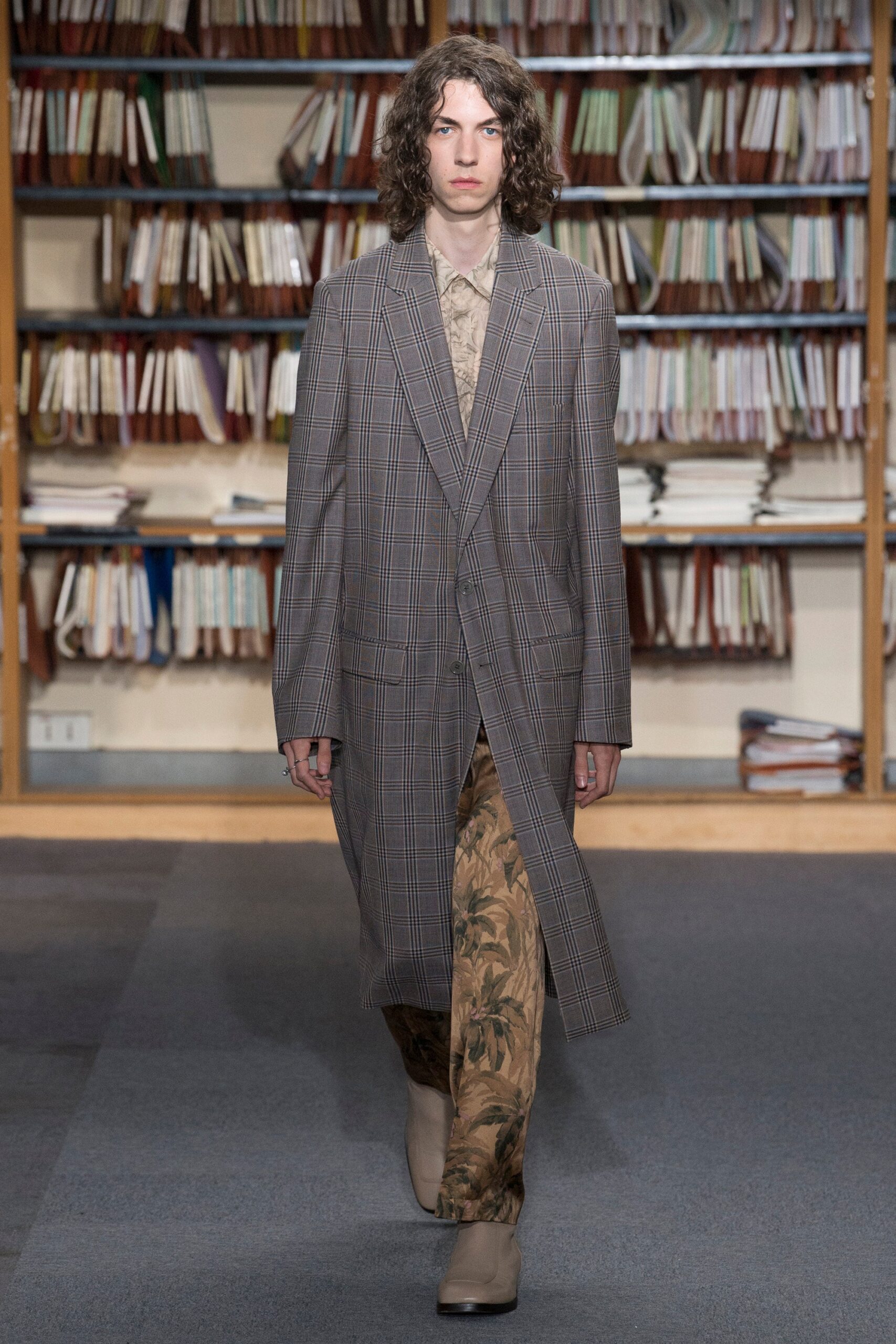 Dries Van Noten S/S 18 Menswear Look 35