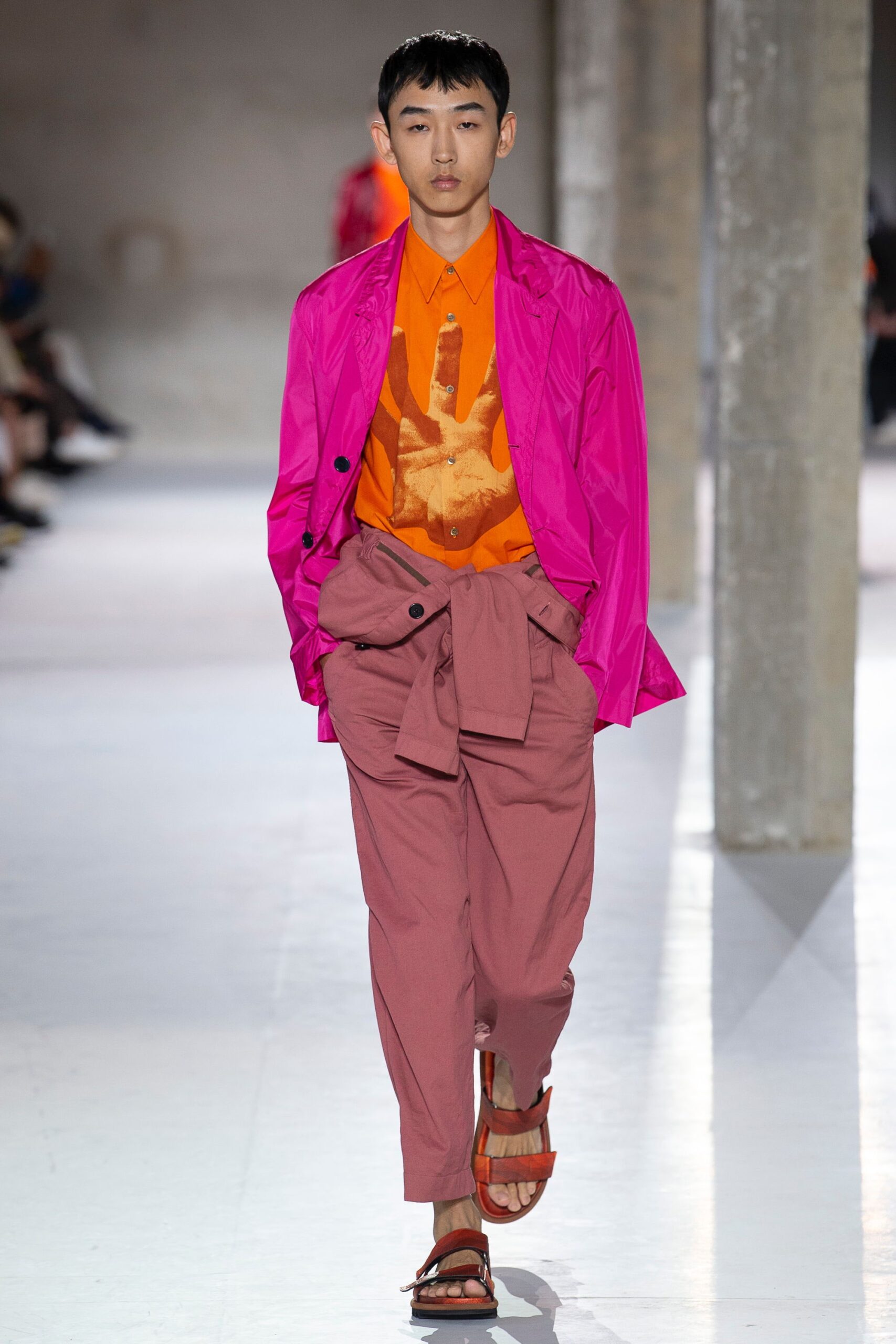 Dries Van Noten S/S 19 Menswear Look 50