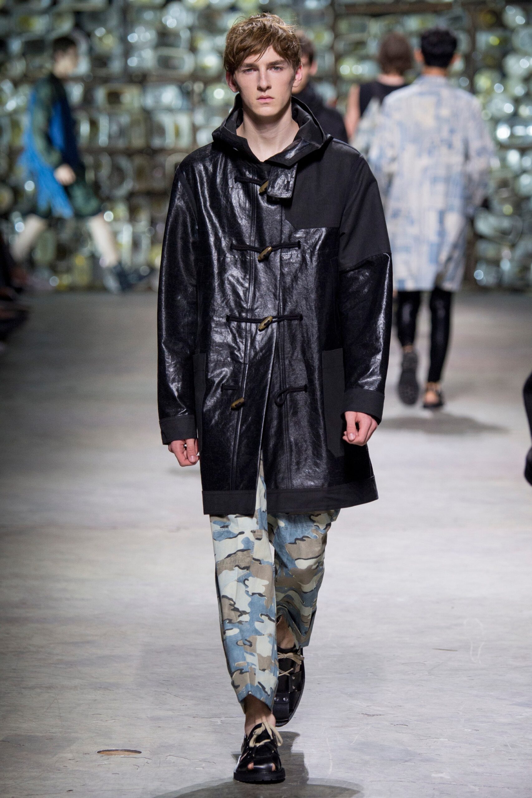 Dries Van Noten S/S 17 Menswear Look 35