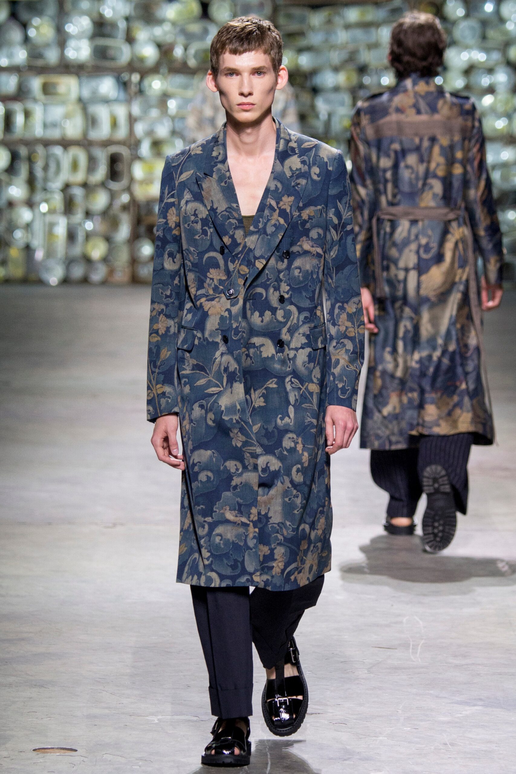 Dries Van Noten S/S 17 Menswear Look 39