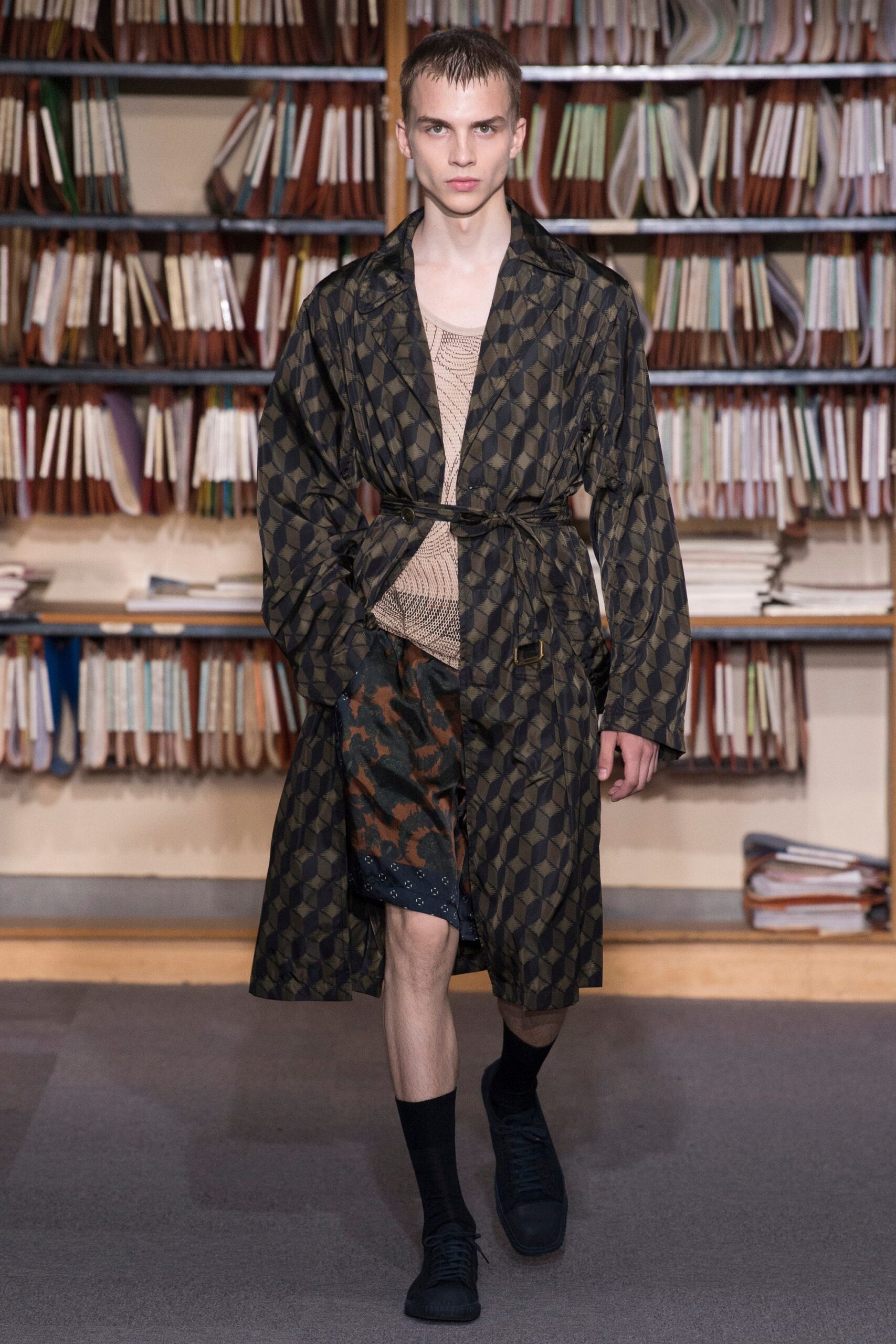 Dries Van Noten S/S 18 Menswear Look 49