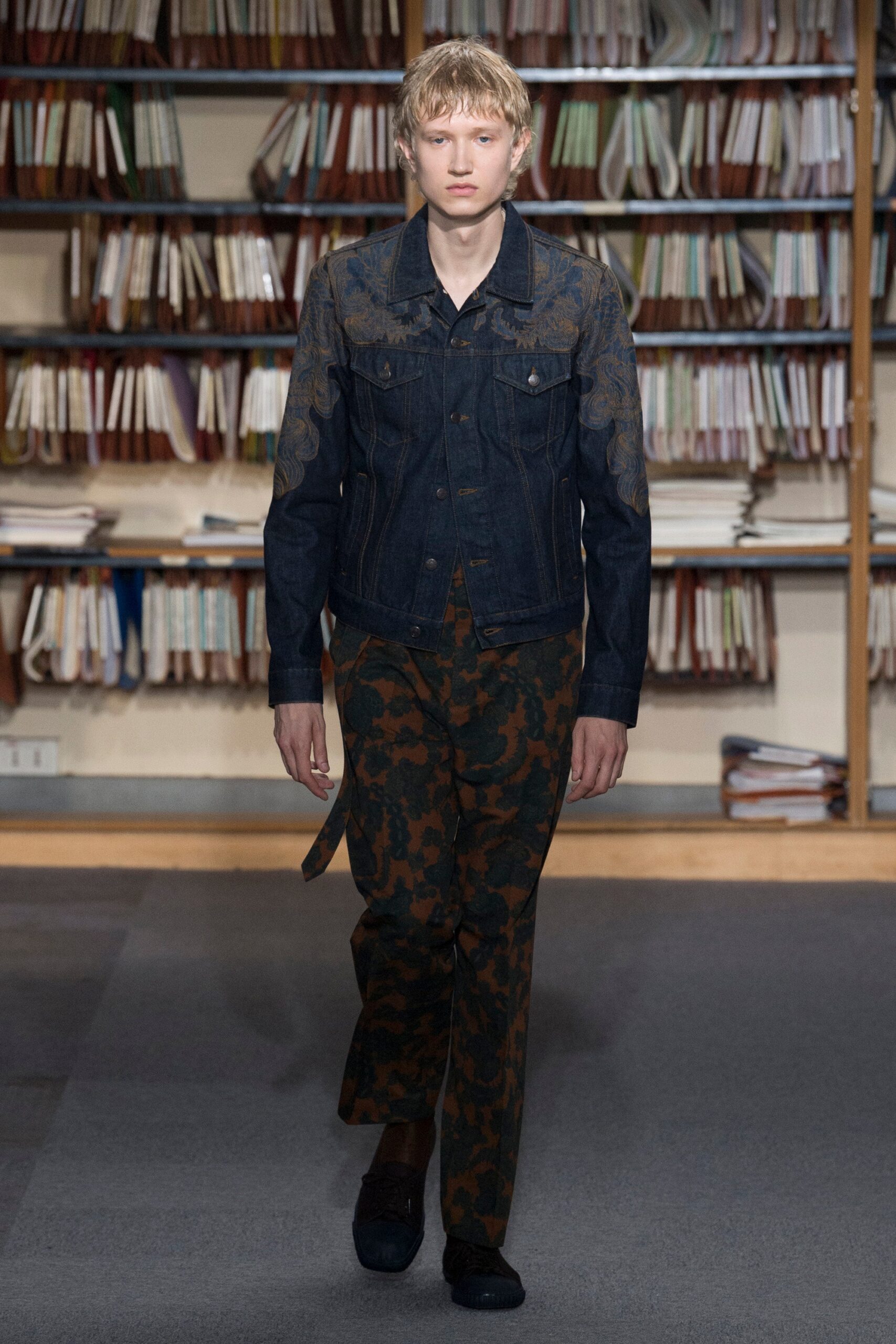 Dries Van Noten S/S 18 Menswear Look 54