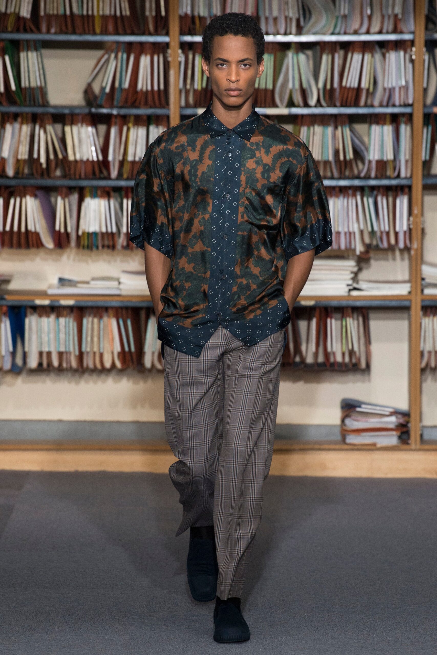 Dries Van Noten S/S 18 Menswear Look 56