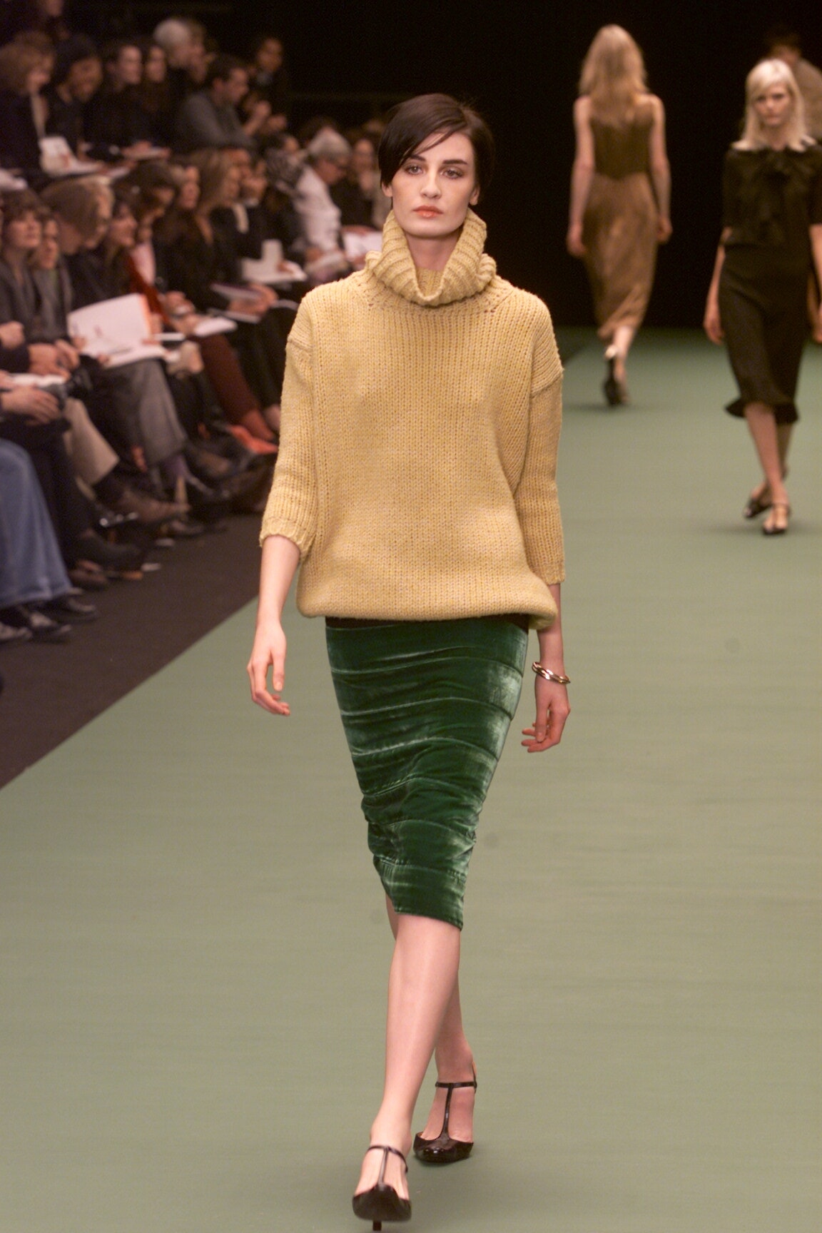 Dries Van Noten F/W 00 Look 7