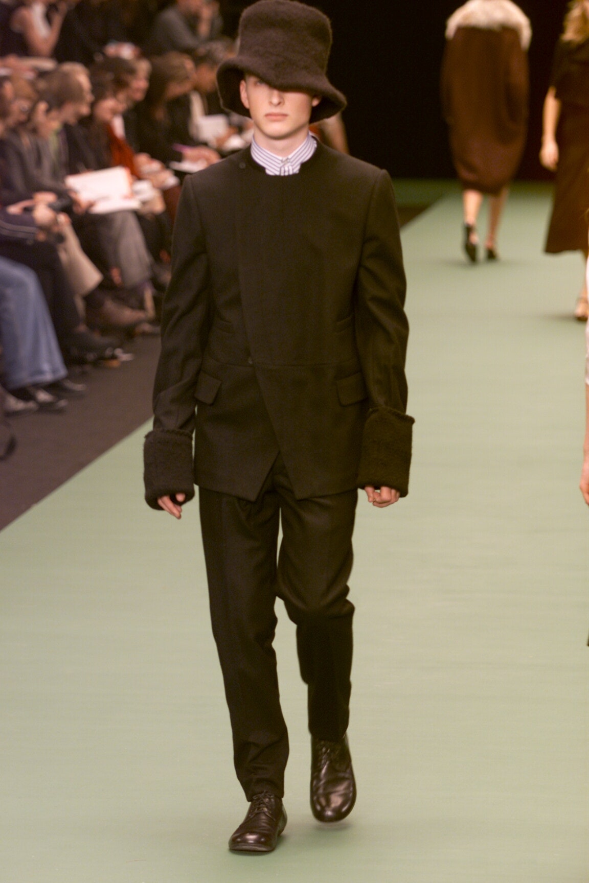 Dries Van Noten F/W 00 Look 11