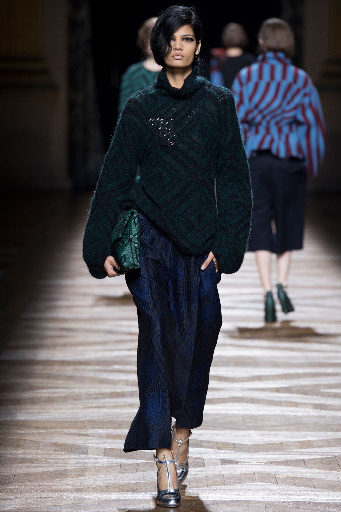 Dries Van Noten F/W 14 Look 33