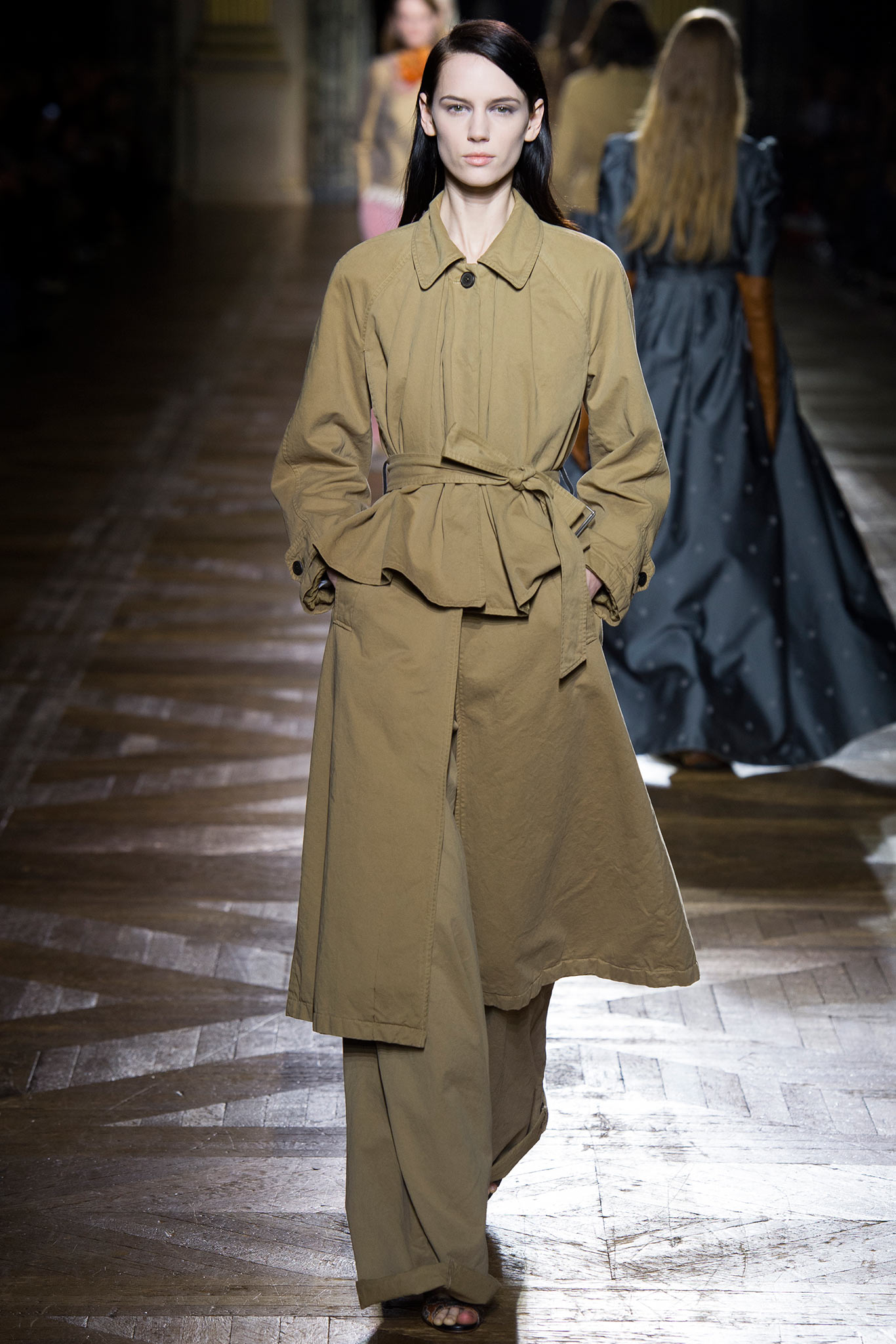Dries Van Noten F/W 15 Look 43