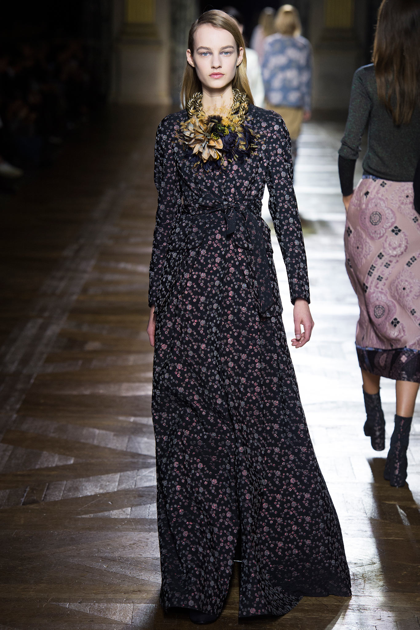 Dries Van Noten F/W 15 Look 52