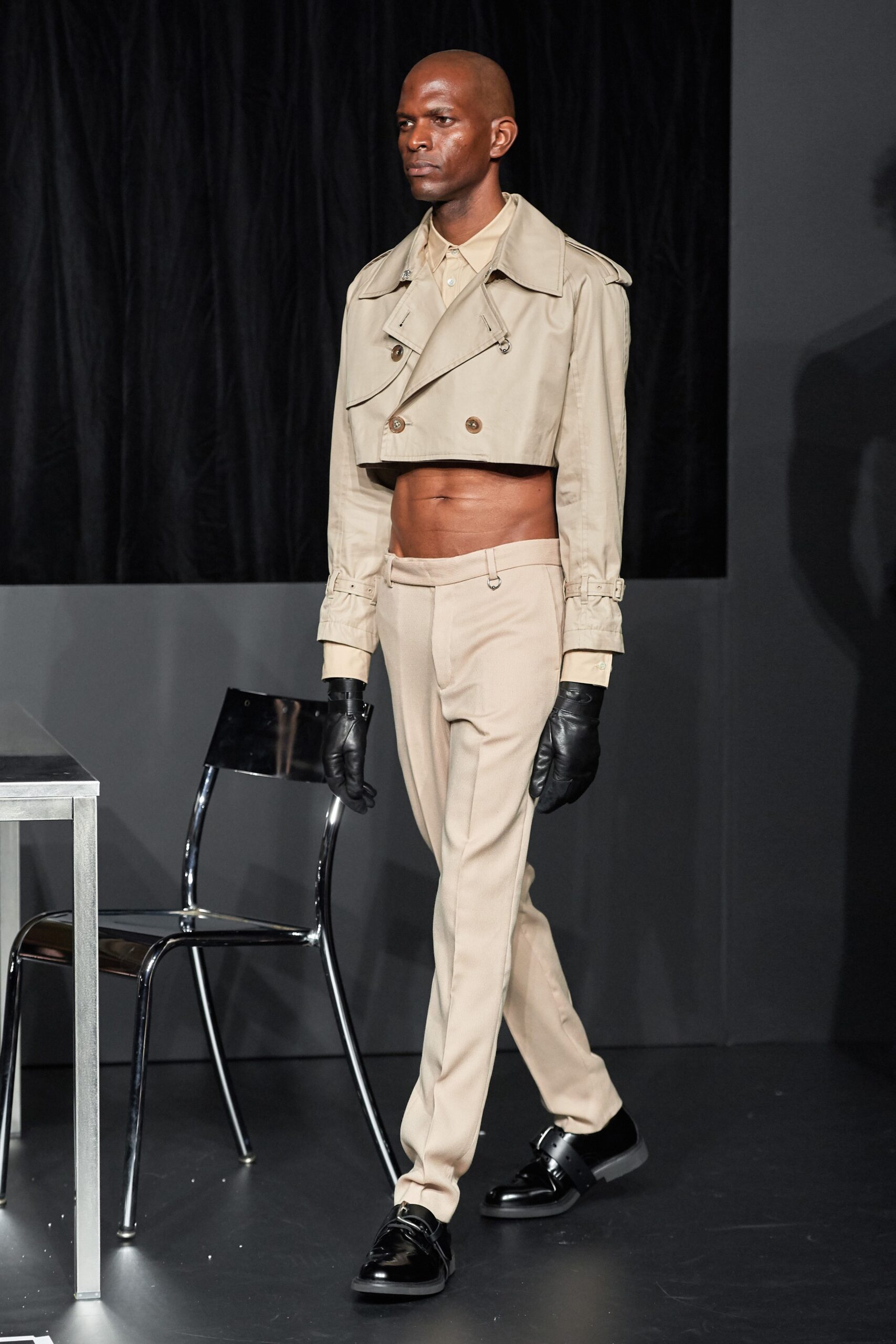 DressedUndressed Tokyo F/W 19 Look 5