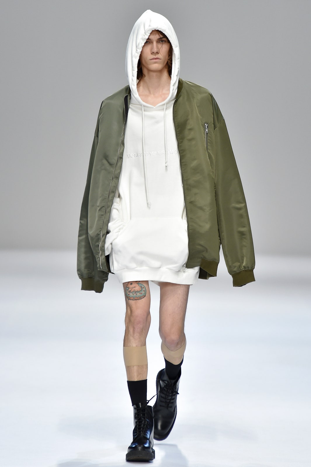 DressedUndressed Tokyo S/S 17 Look 17
