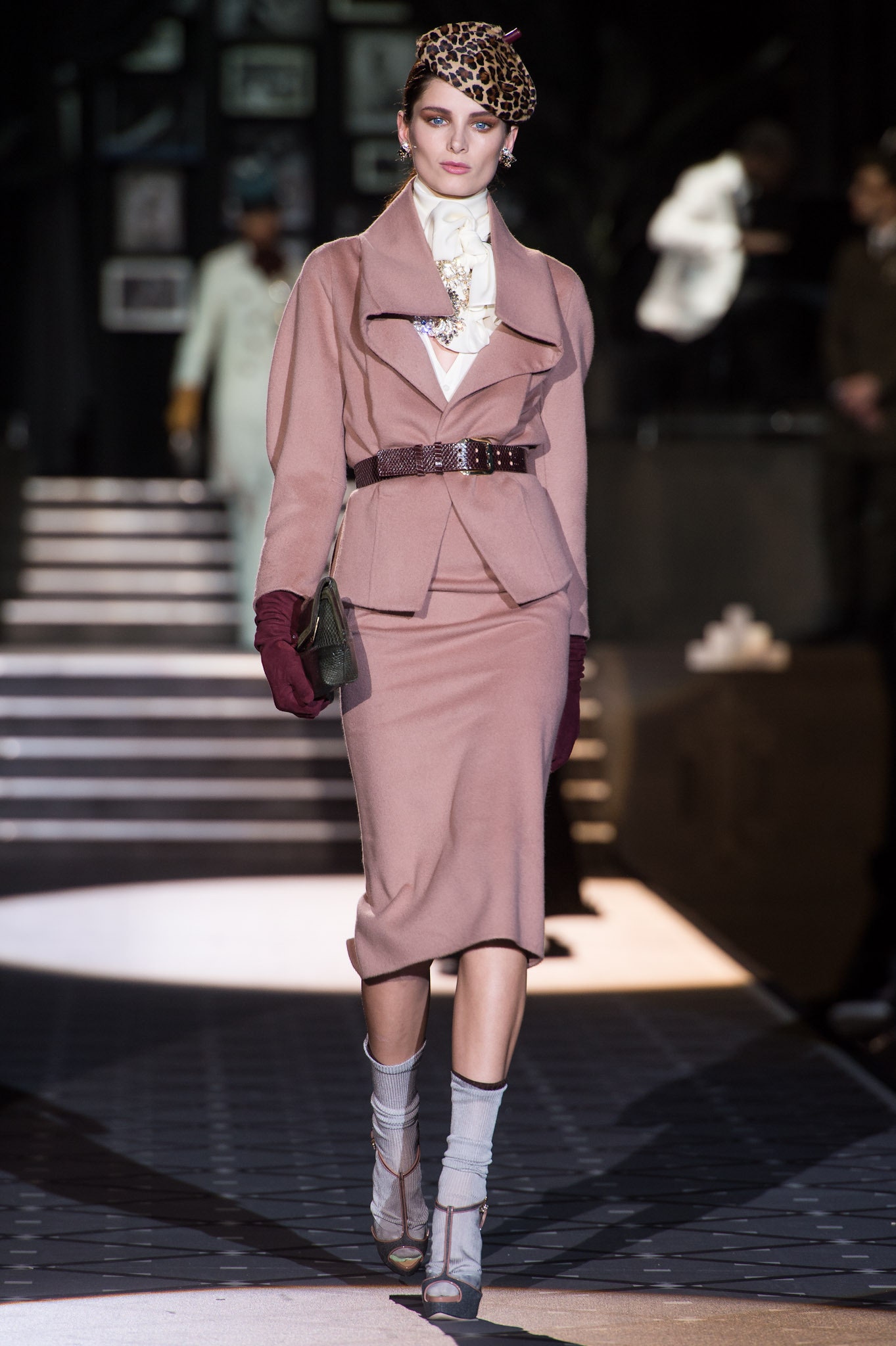 Dsquared2 F/W 13 Look 18