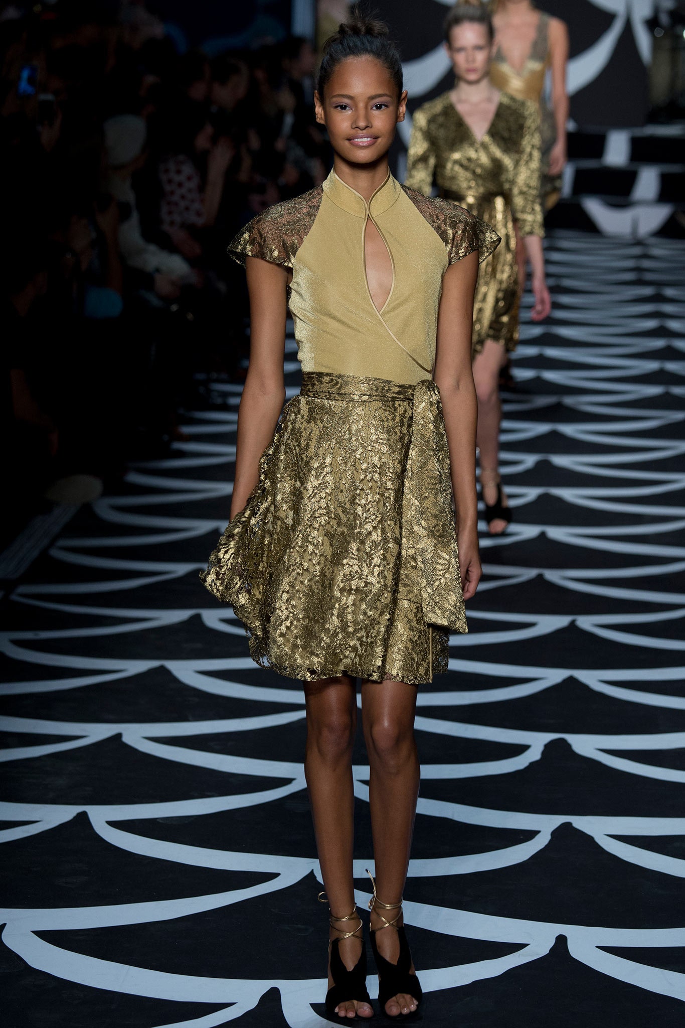 Diane von Furstenberg F/W 14 Look 44