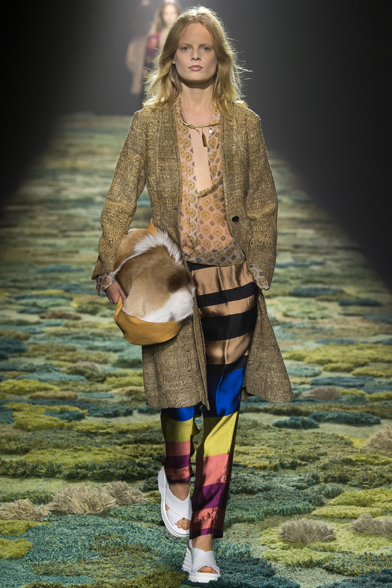 Dries Van Noten Spring 2015 Ready-to-Wear