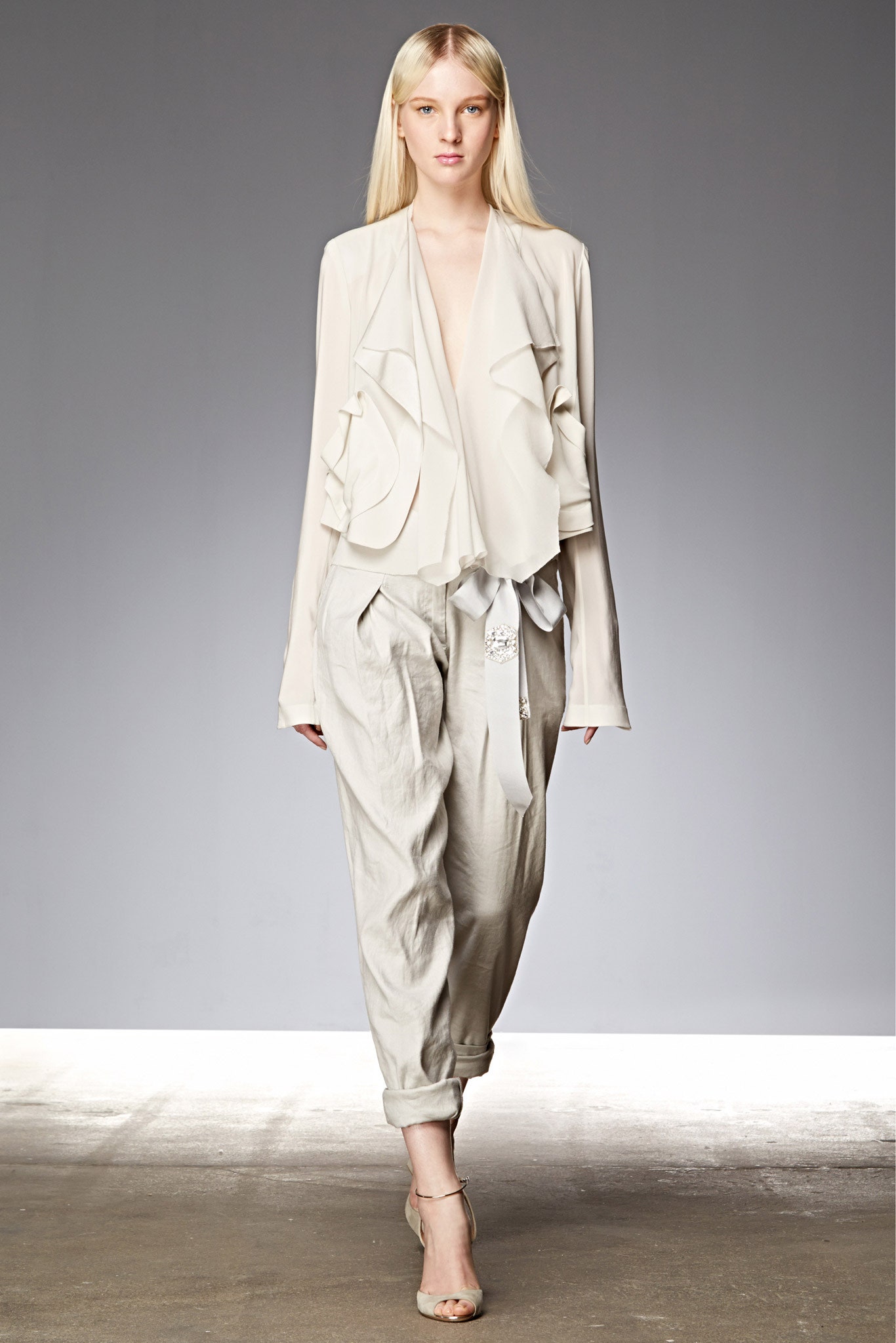 Donna Karan Resort 15 Look 1