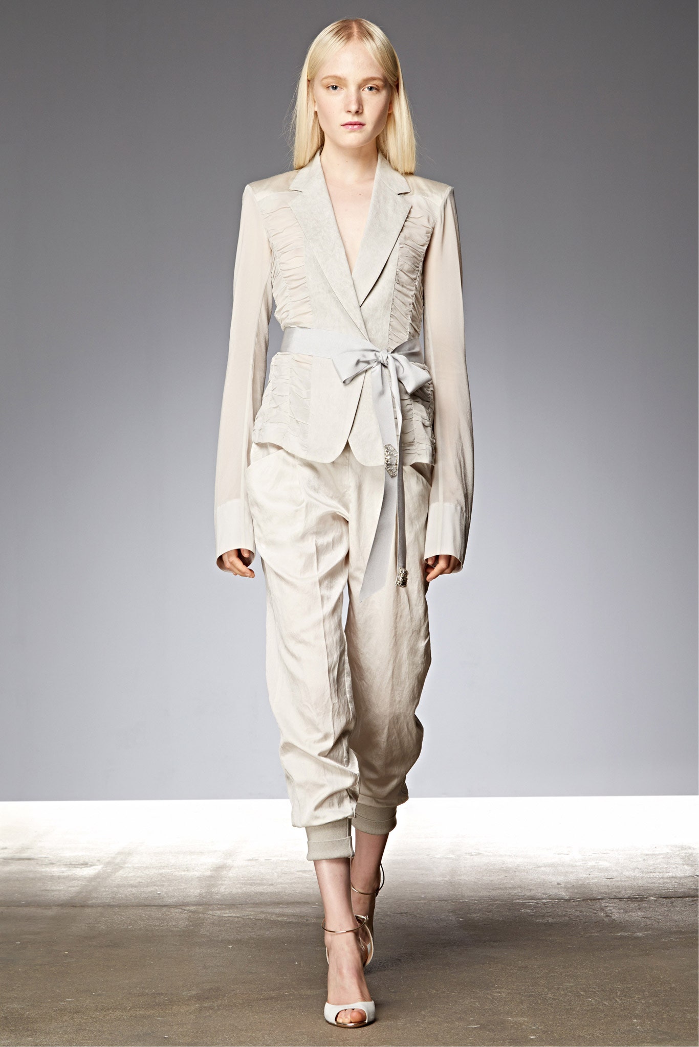 Donna Karan Resort 15 Look 10