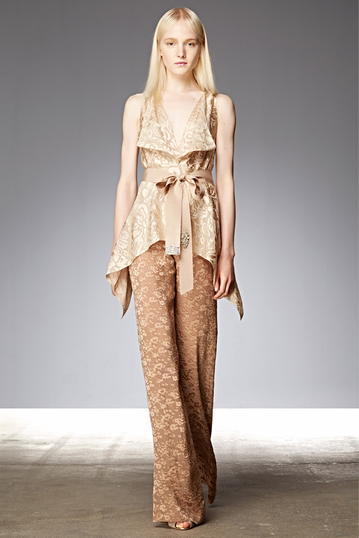 Donna Karan Resort 15 Look 22