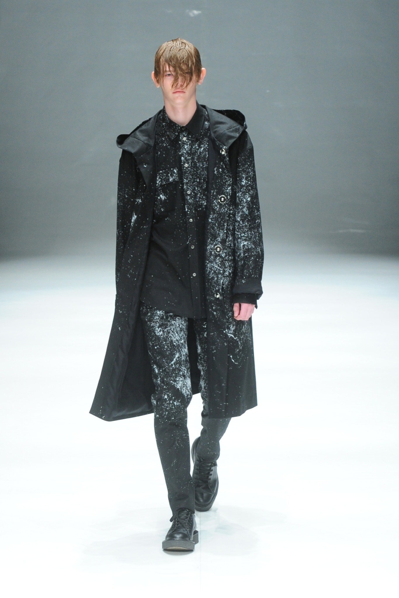 DressedUndressed Tokyo F/W 15 Look 18