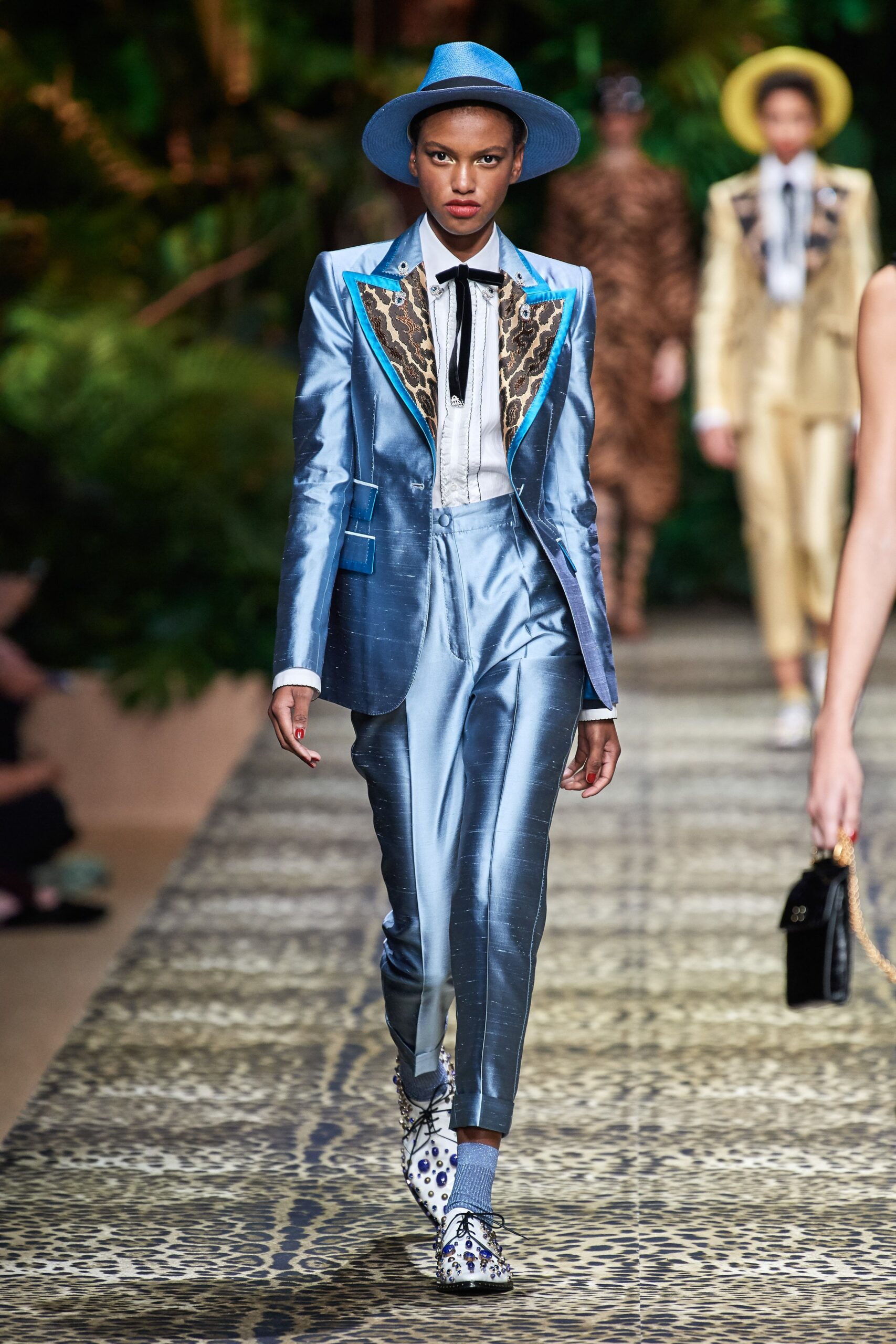Dolce & Gabbana S/S 20 Look 11