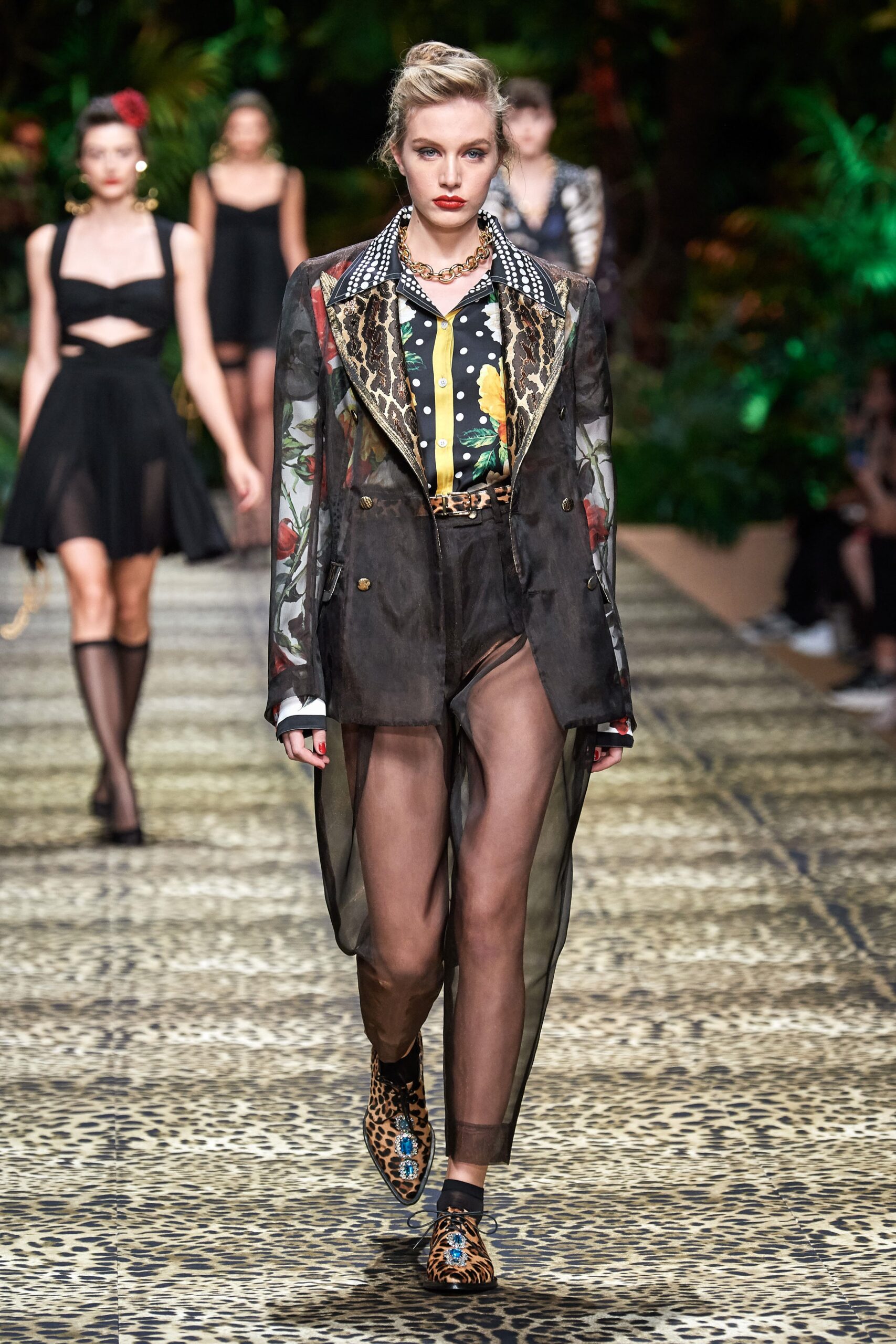Dolce & Gabbana S/S 20 Look 18
