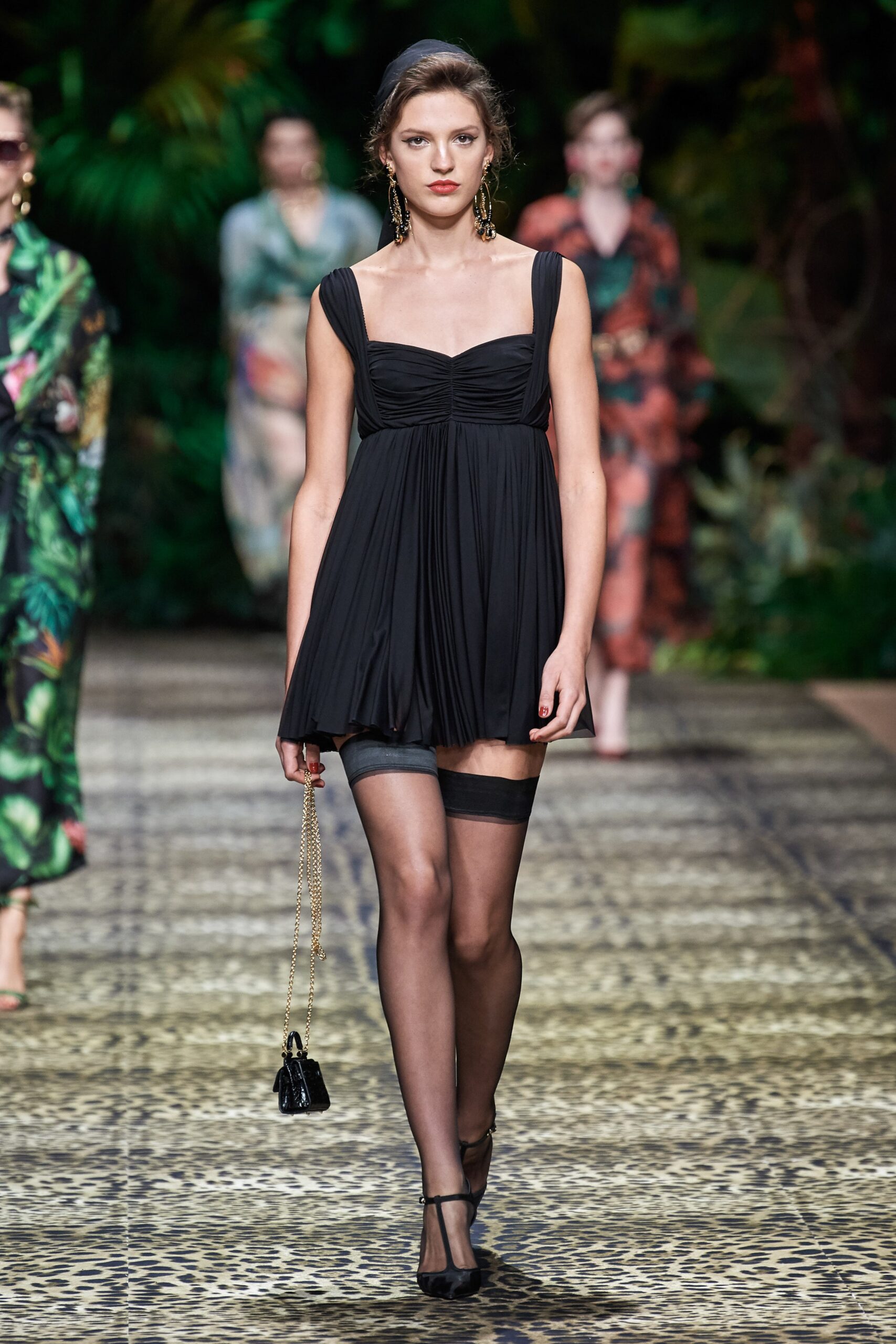 Dolce & Gabbana S/S 20 Look 19