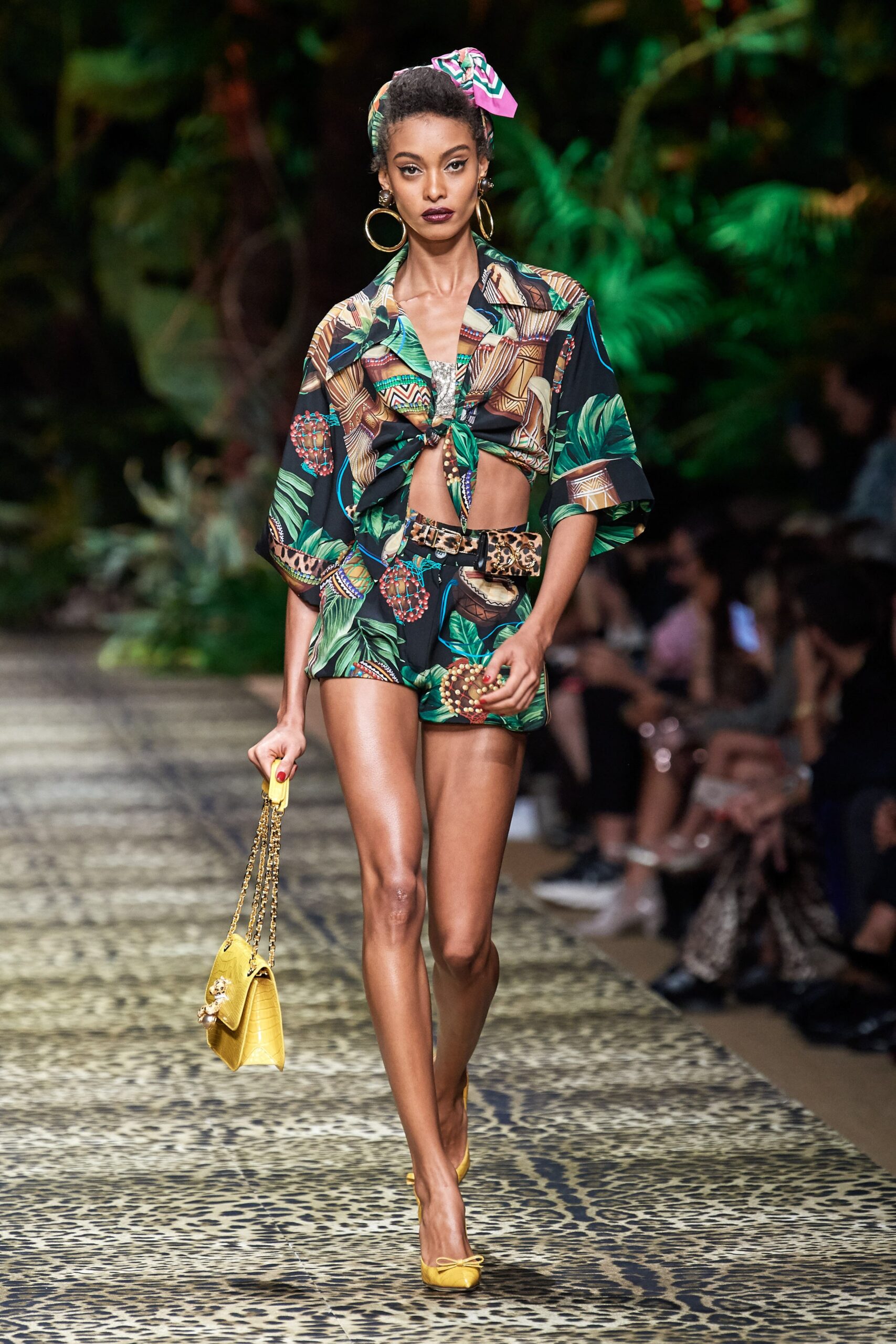 Dolce & Gabbana S/S 20 Look 28