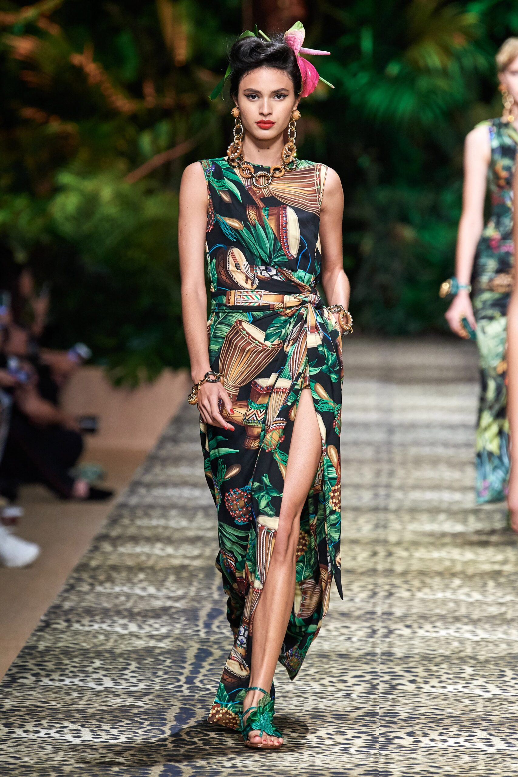 Dolce & Gabbana S/S 20 Look 30