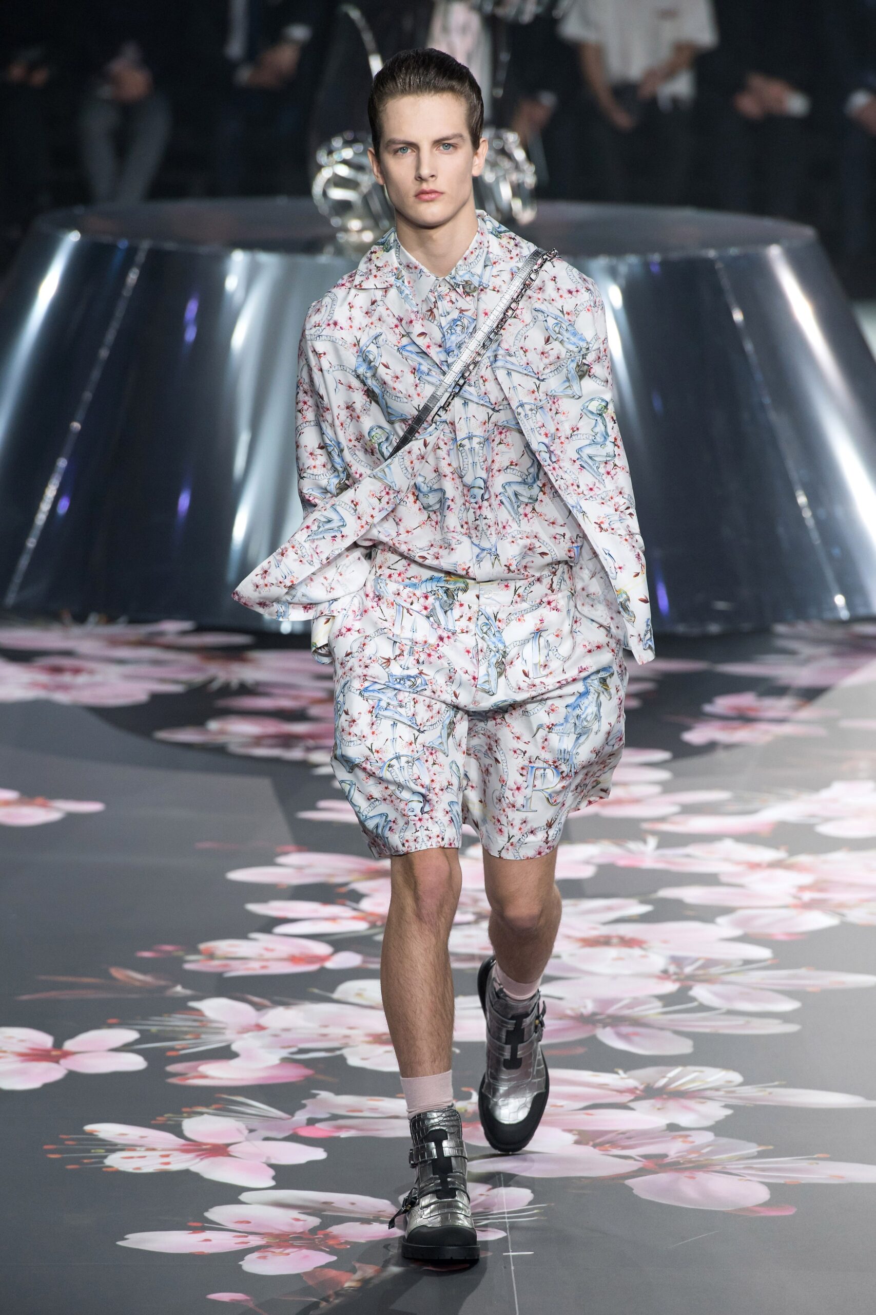 Dior Men F/W 19 Look 5