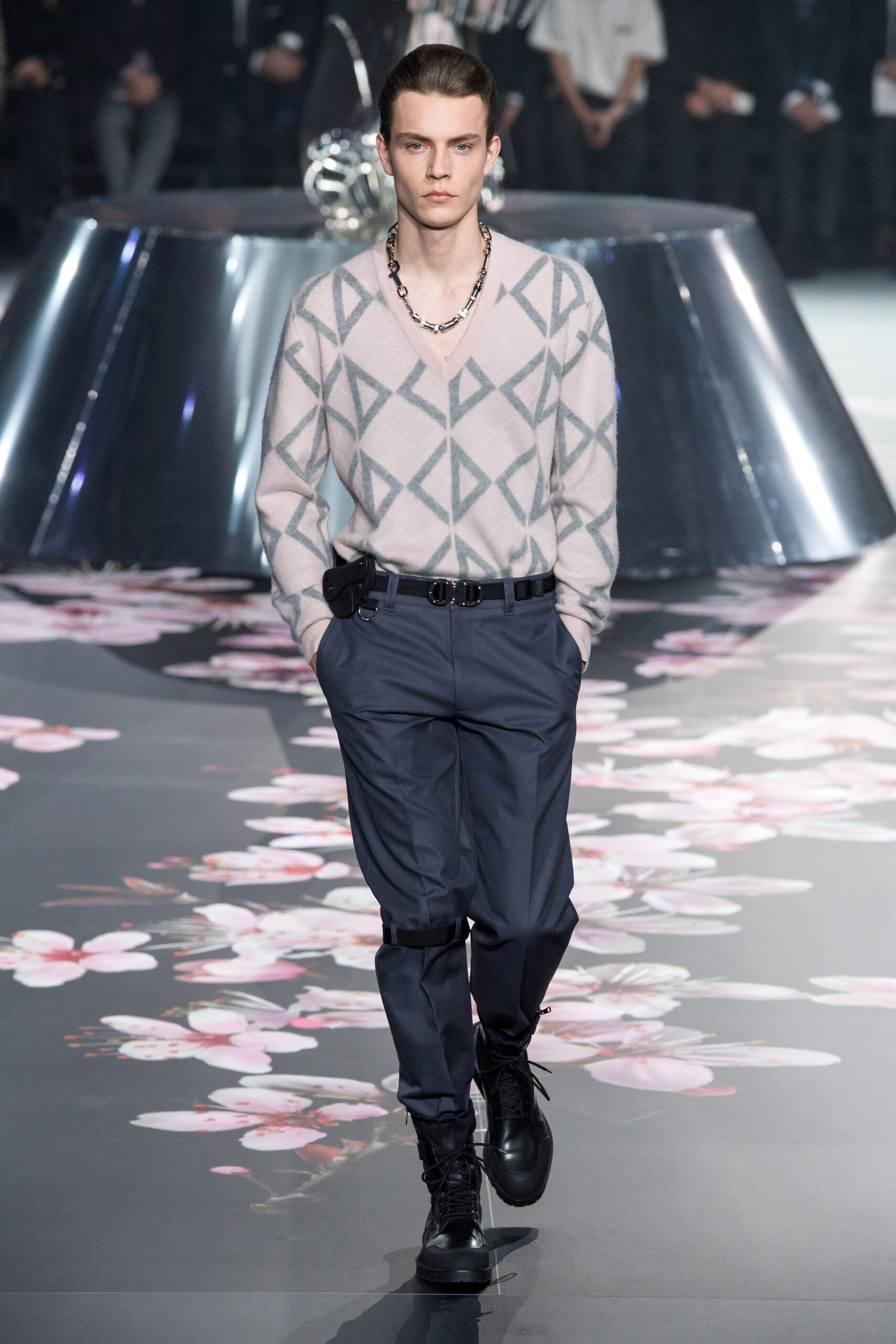 Dior Men F/W 19 Look 9