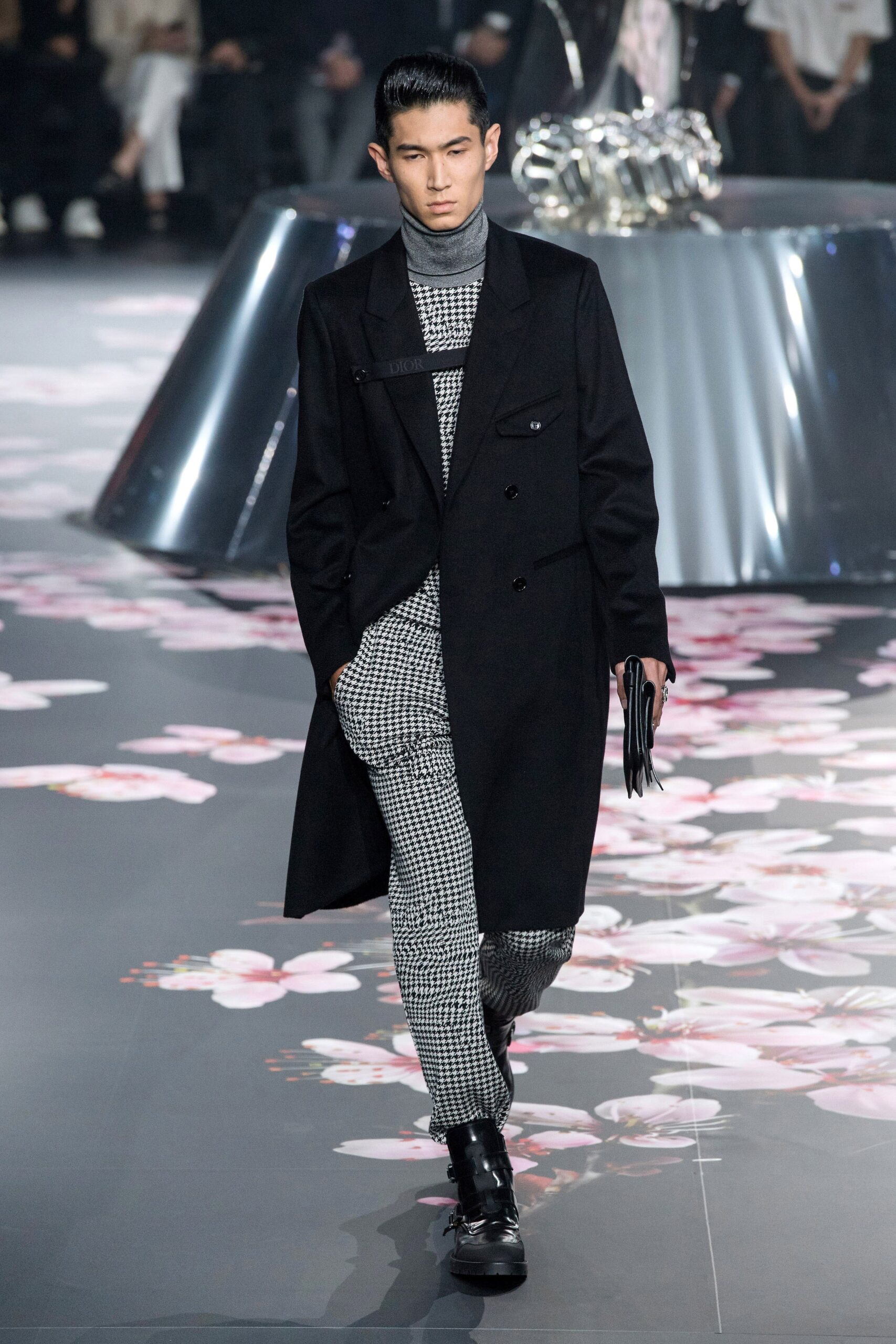 Dior Men F/W 19 Look 11