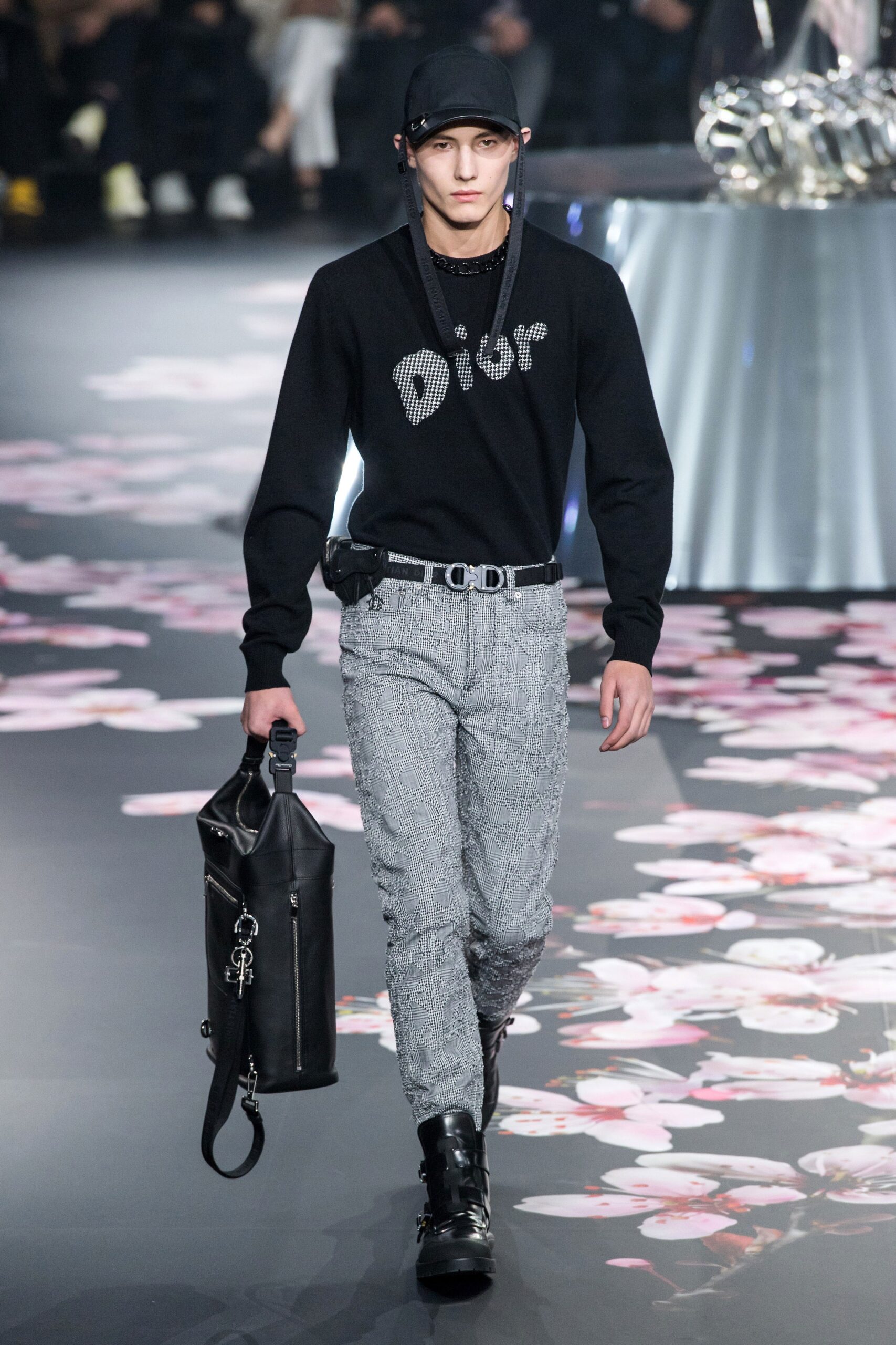 Dior Men F/W 19 Look 12