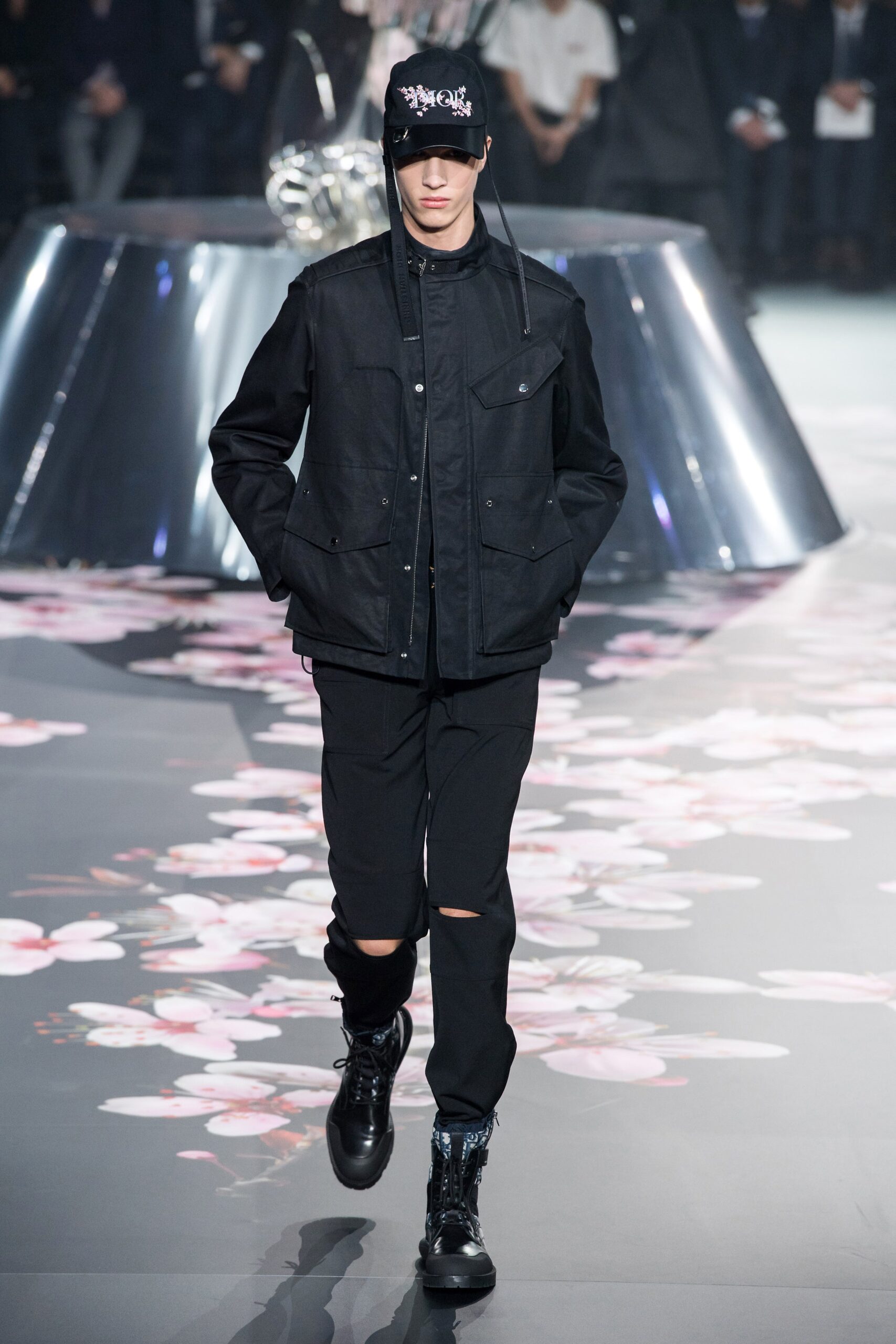 Dior Men F/W 19 Look 14