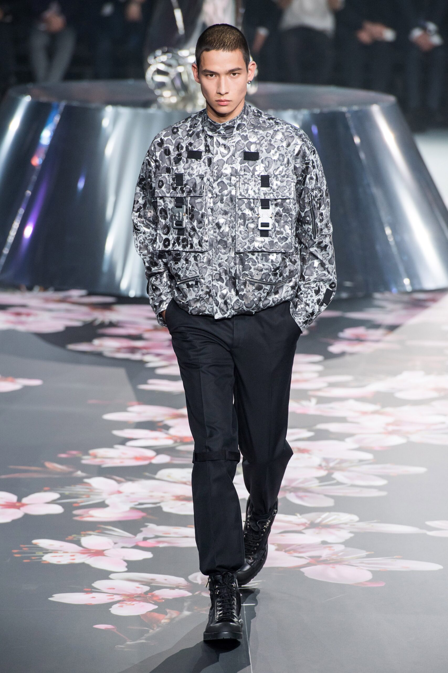 Dior Men F/W 19 Look 15