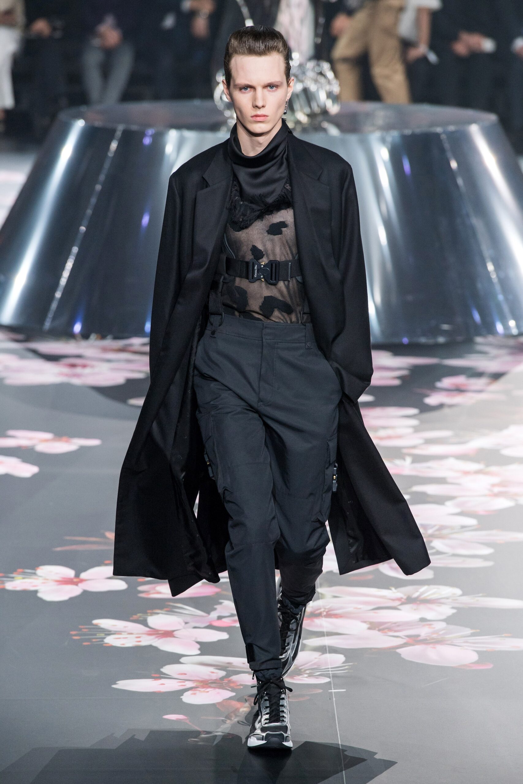Dior Men F/W 19 Look 18